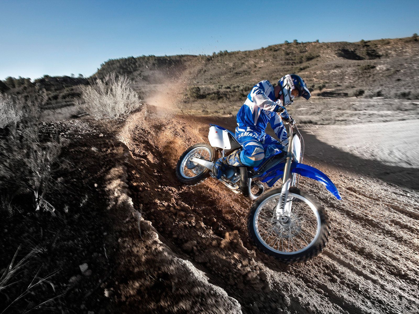 1600x1200 Yamaha YZ 250 Wallpaper