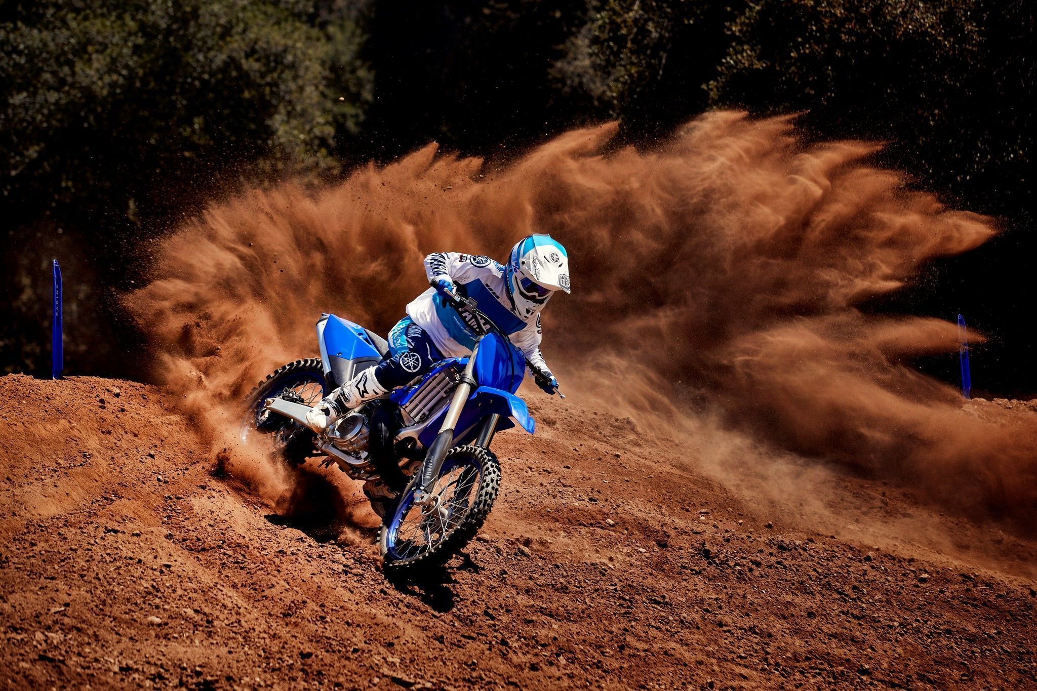 2048x1365 Yamaha YZ250 [Specs, Features, Photo]
