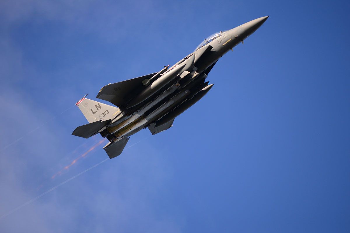 1200x800 F 15 Eagle