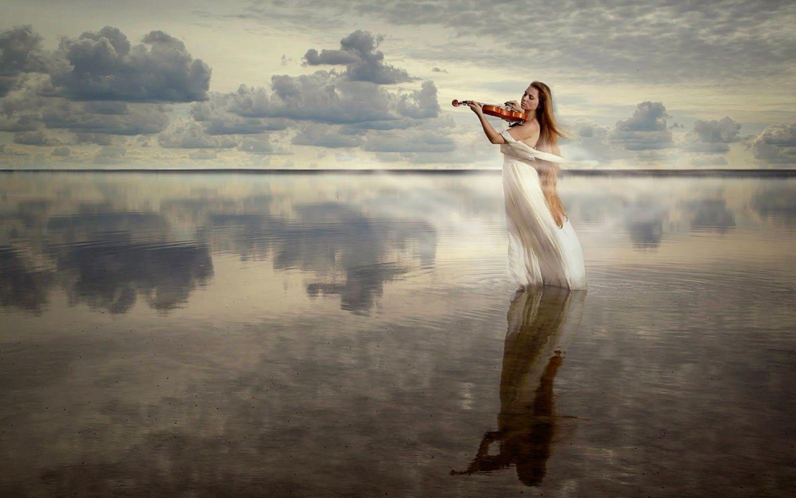 Окна бегут песня. Полет души. Красивая душа. Скрипка и море. Чтобы душа пела и радовалась.