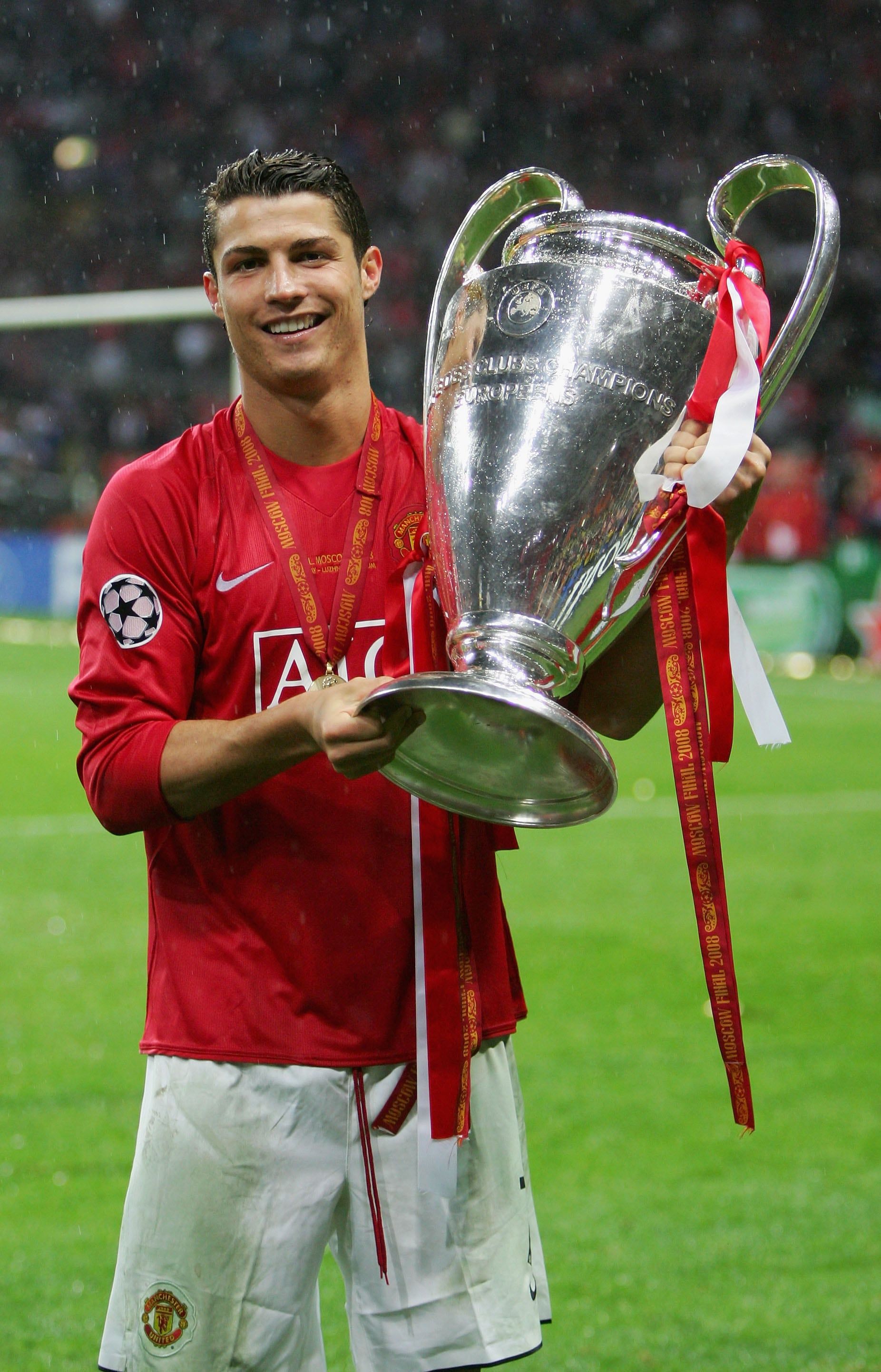 1852x2886 Cristiano Ronaldo Returns to Manchester United after 12 Years. Best Photo of CR7