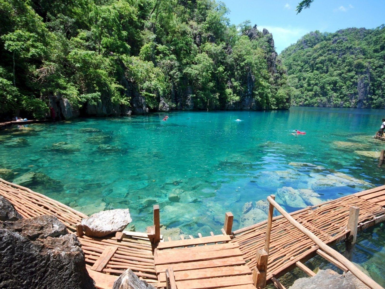 1600x1200 Kayangan Lake in Caron Island Palawan Philippines 4K Ultra