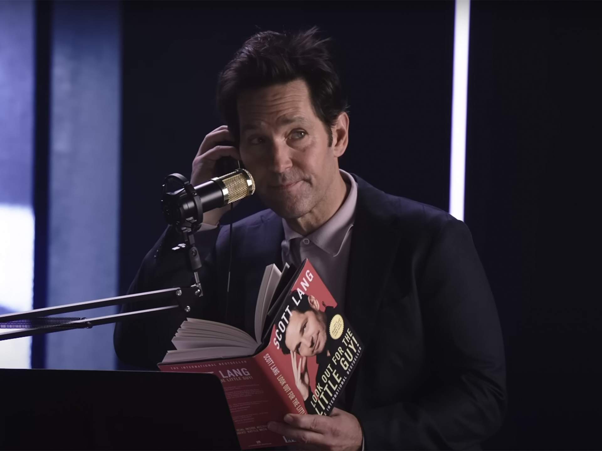 1920x1440 The Very Fictional Ant Man Has Penned A