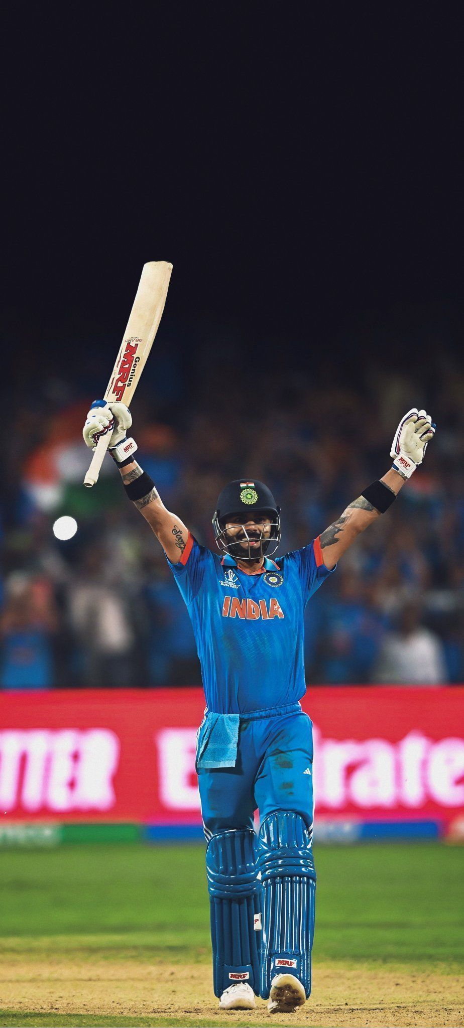 924x2048 Virat Kohli World Cup Wallpaper