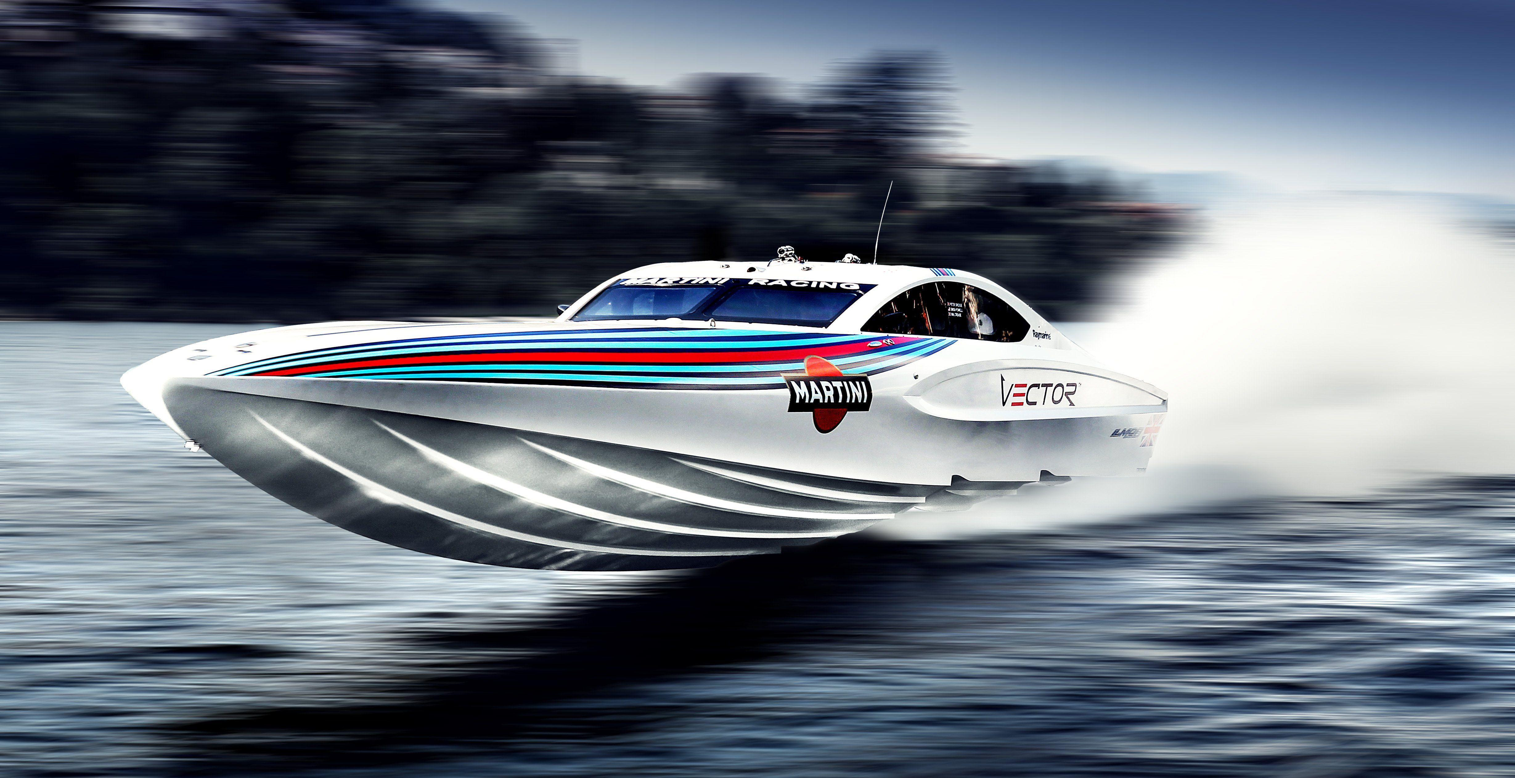 speed motorboat ride