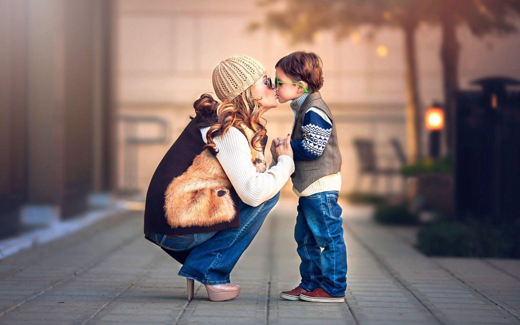 1680x1050 Boy And Girl Cute Kiss New HD Wallpaper