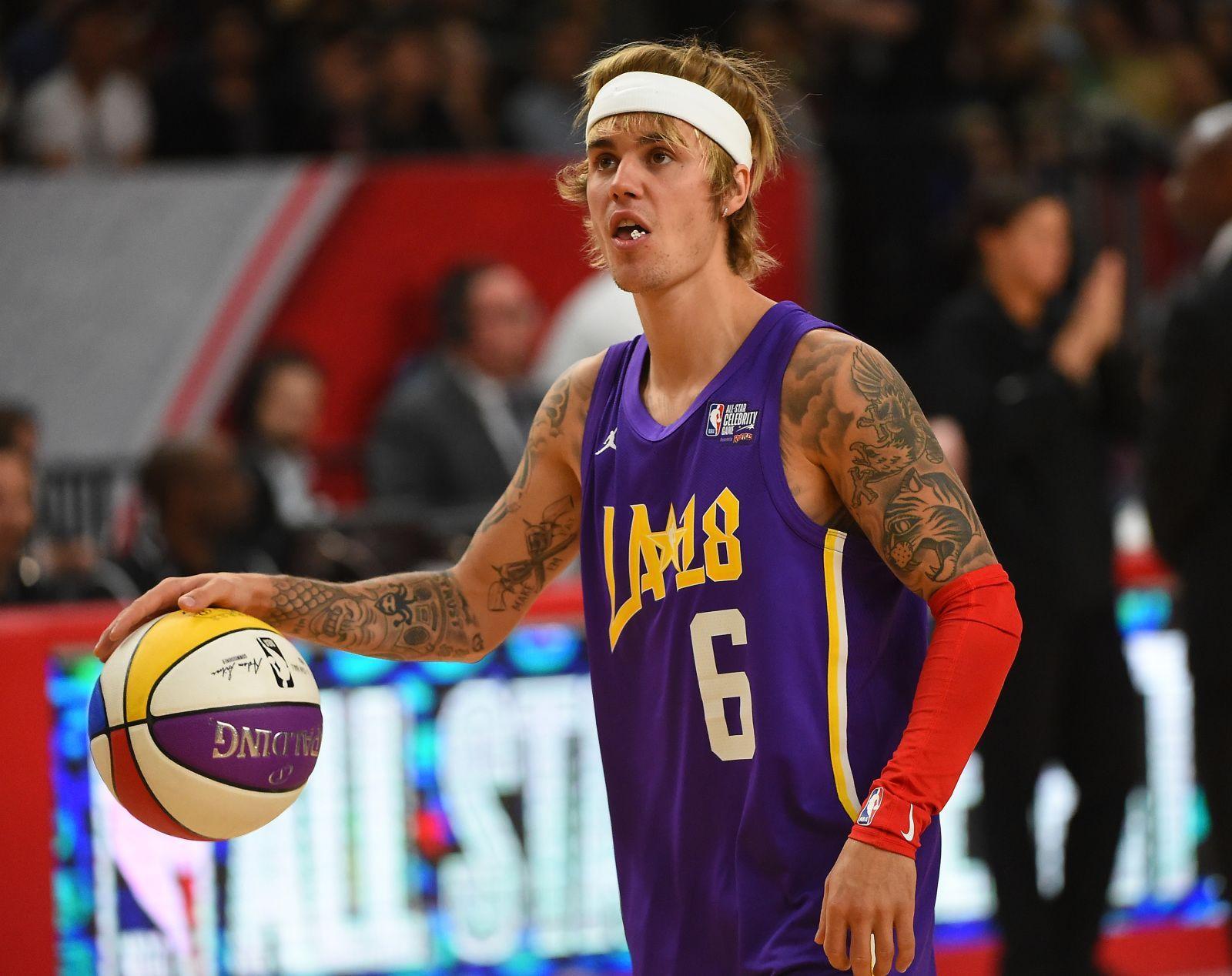 1600x1268 Utah Jazz: Justin Bieber spotted wearing Donovan Mitchell