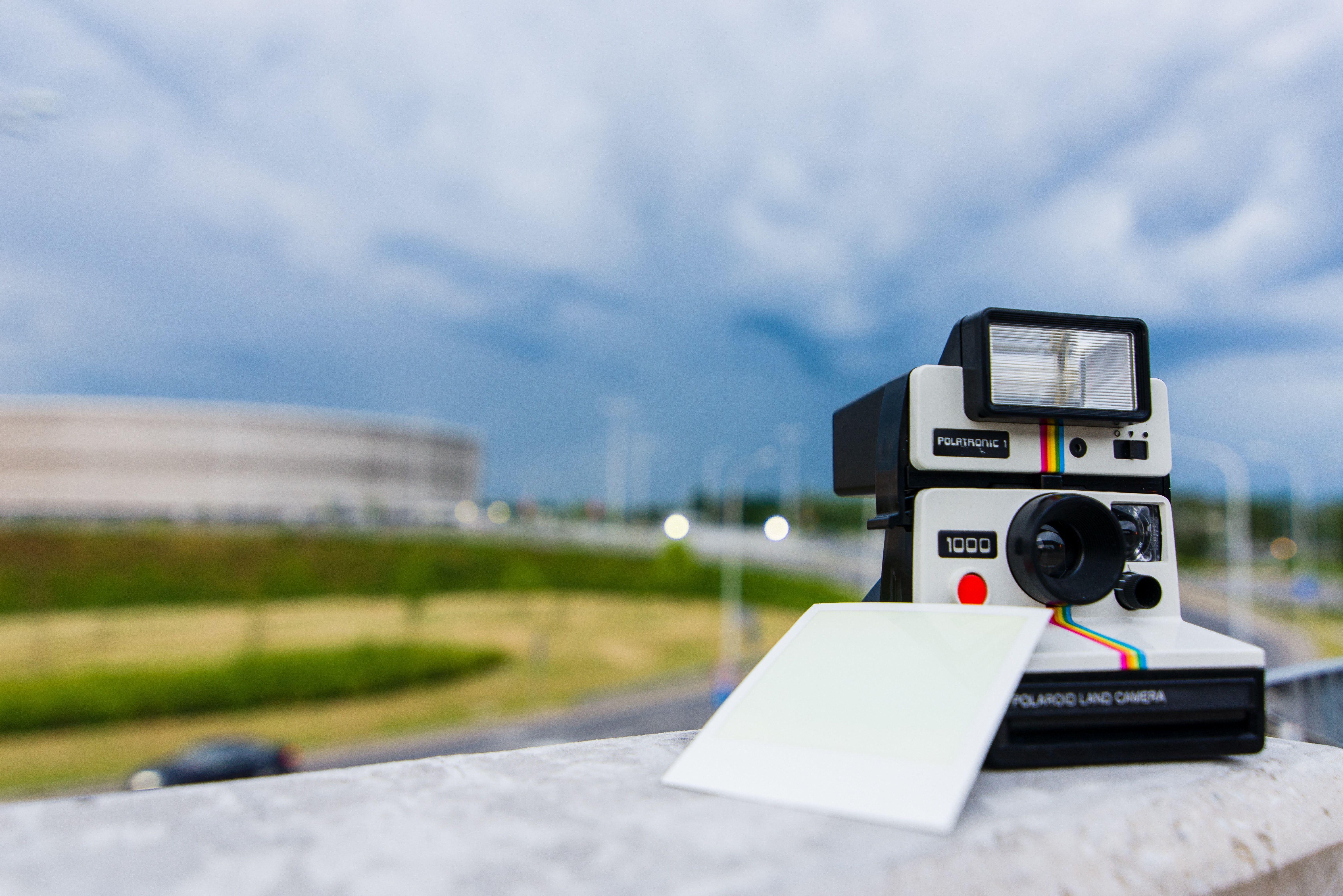 6016x4016 Black and White Polaroid Instant Camera With Photo Paper