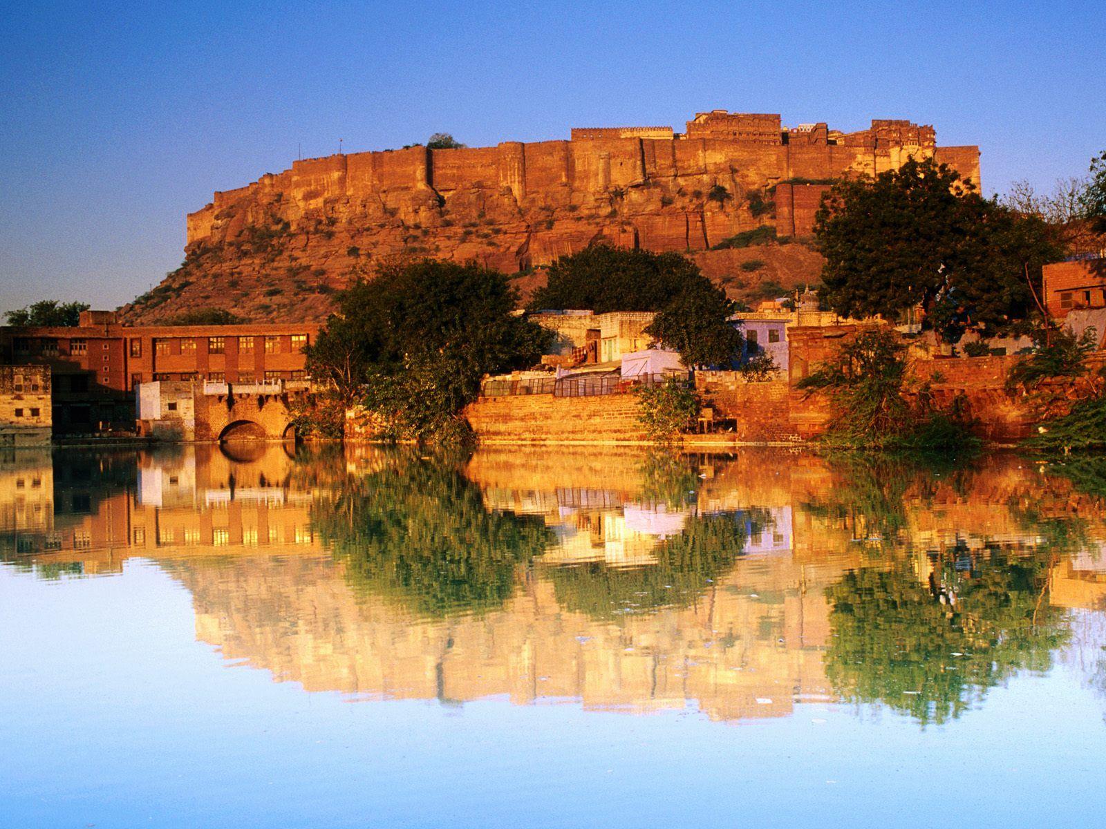 1600x1200 Get Fort Reflected Sunset India Wallpaper HD Wallpaper