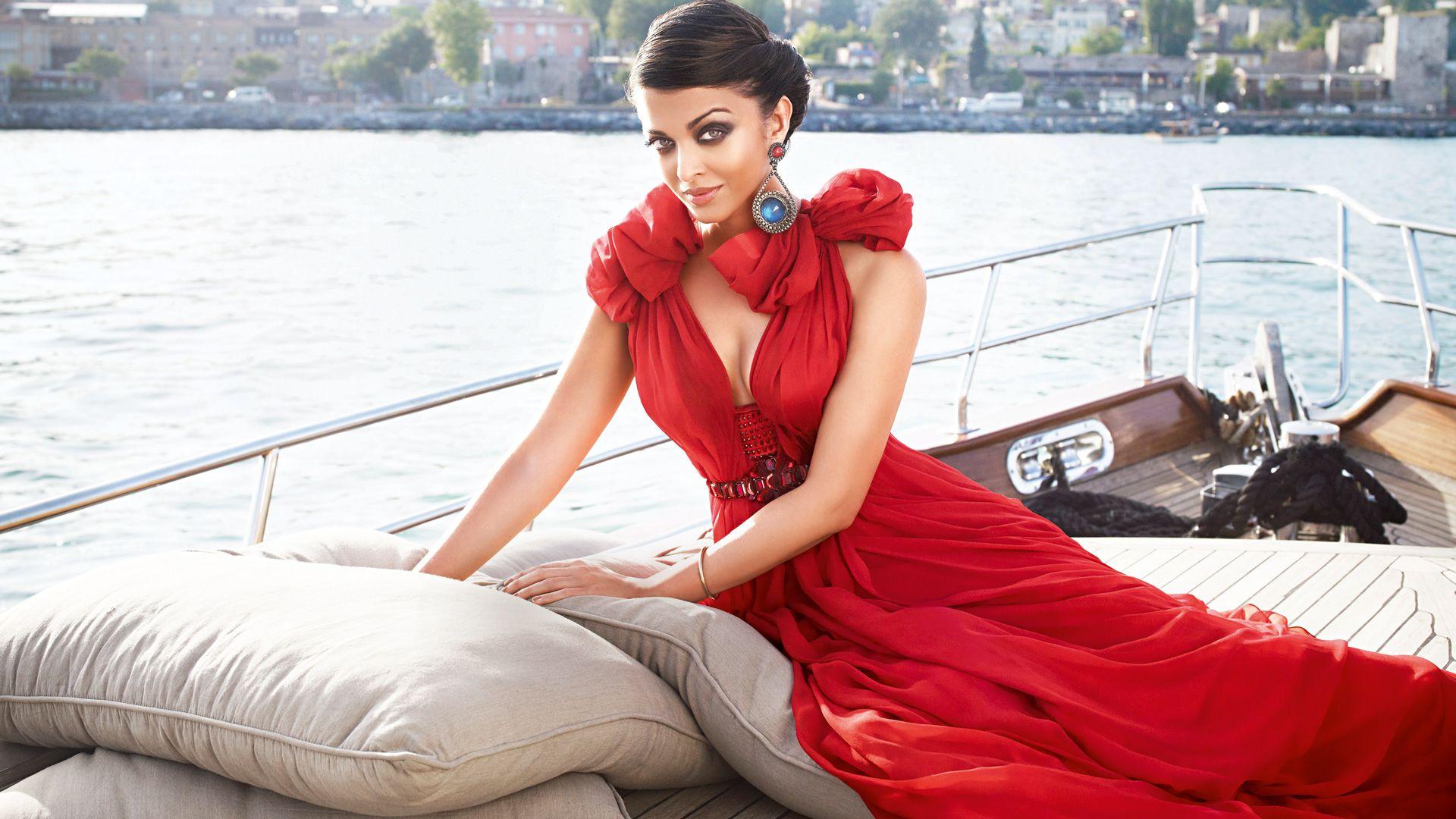 1920x1080 Wallpaper Aishwarya Rai, Vogue, India, Bollywood