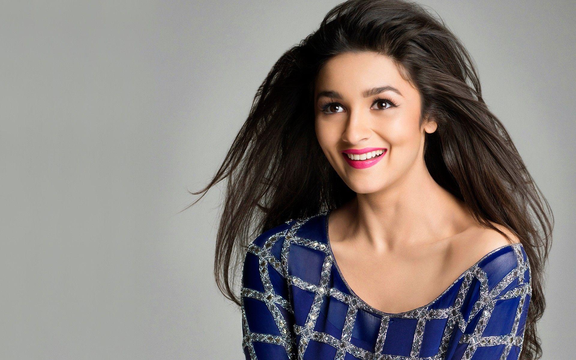 1920x1200 All New Bollywood Heroine Wallpaper