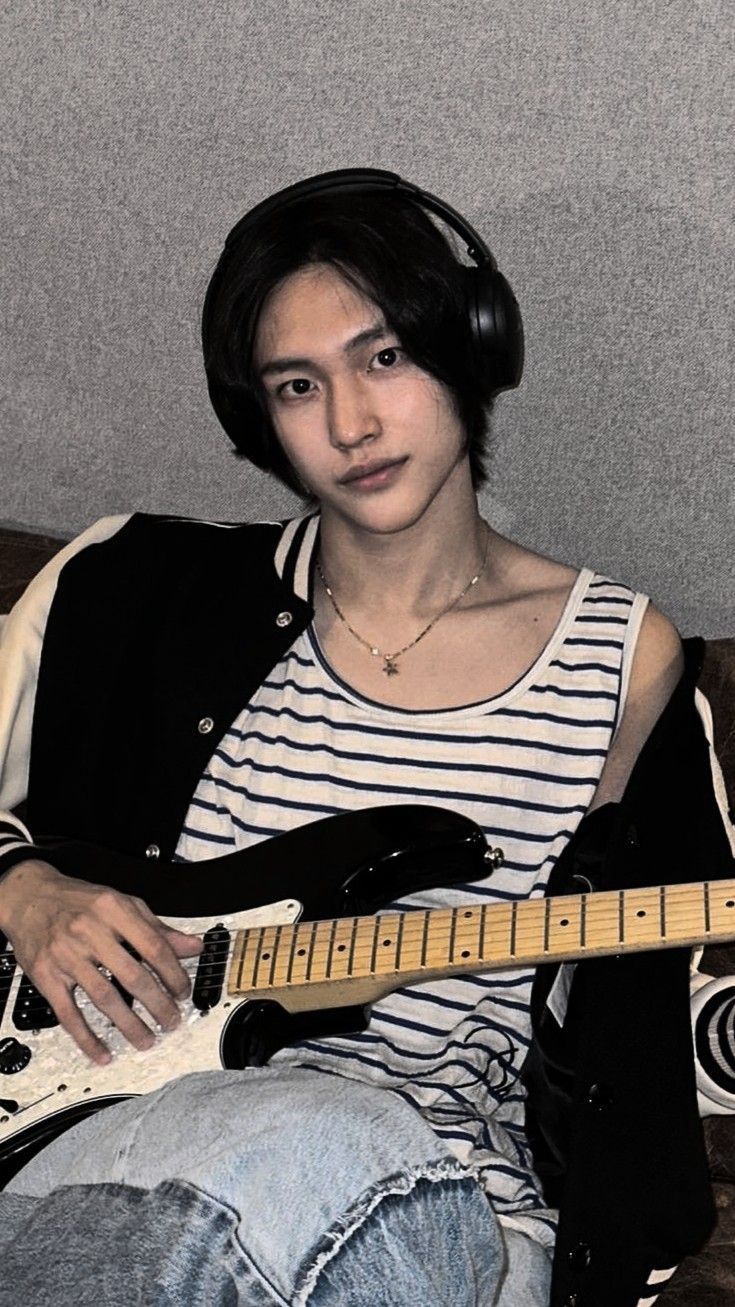735x1307 Boyfriend picture, Won bin, Ulzzang boy