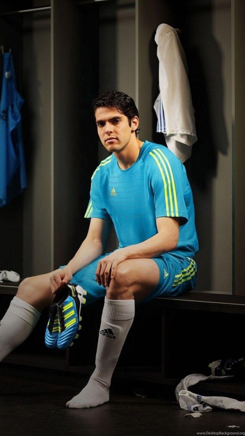 1024x1820 Download Wallpaper 1080x1920 Ricardo Kaka, Kaka, Boots