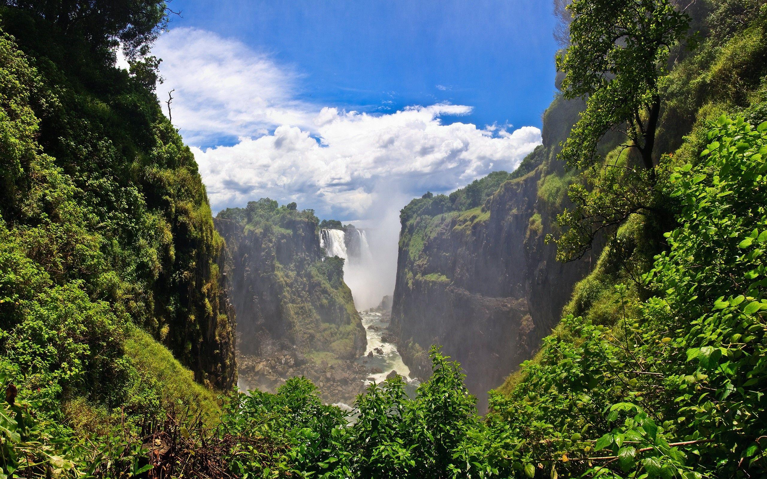 2560x1600 Victoria Falls in Zambia Wallpaper 2k Quad HD