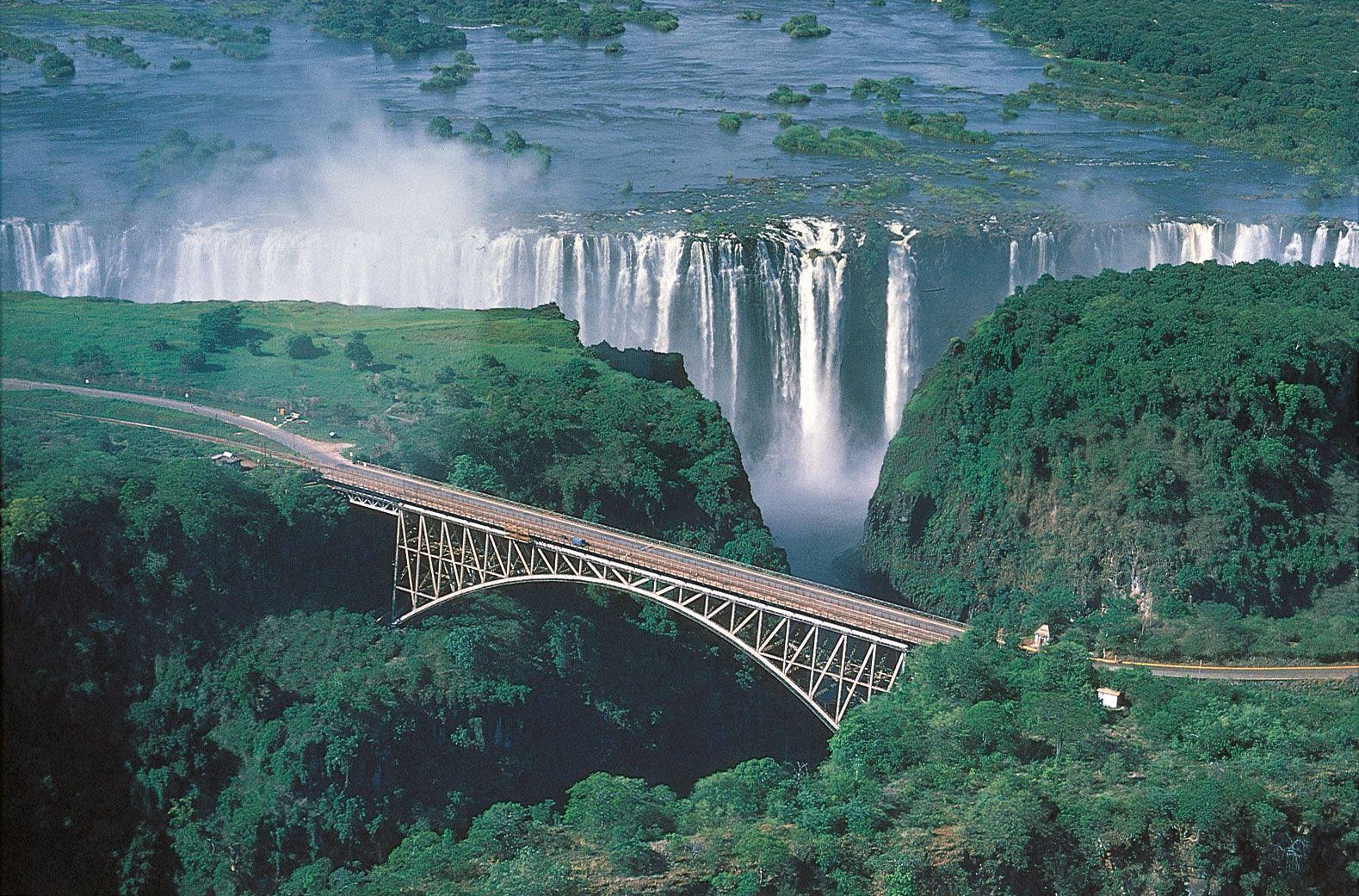 1579x1041 Victoria Falls. Location, Map, & Facts