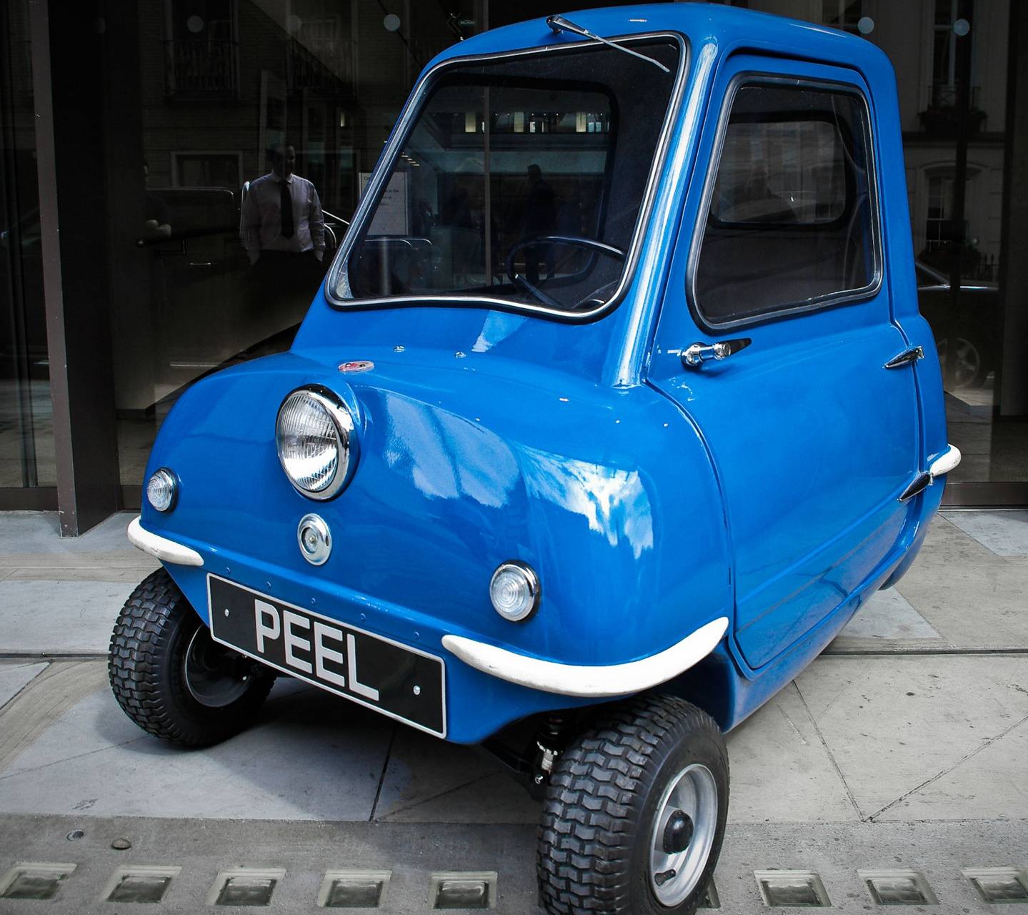 1439x1280 Peel P50 Wallpaper