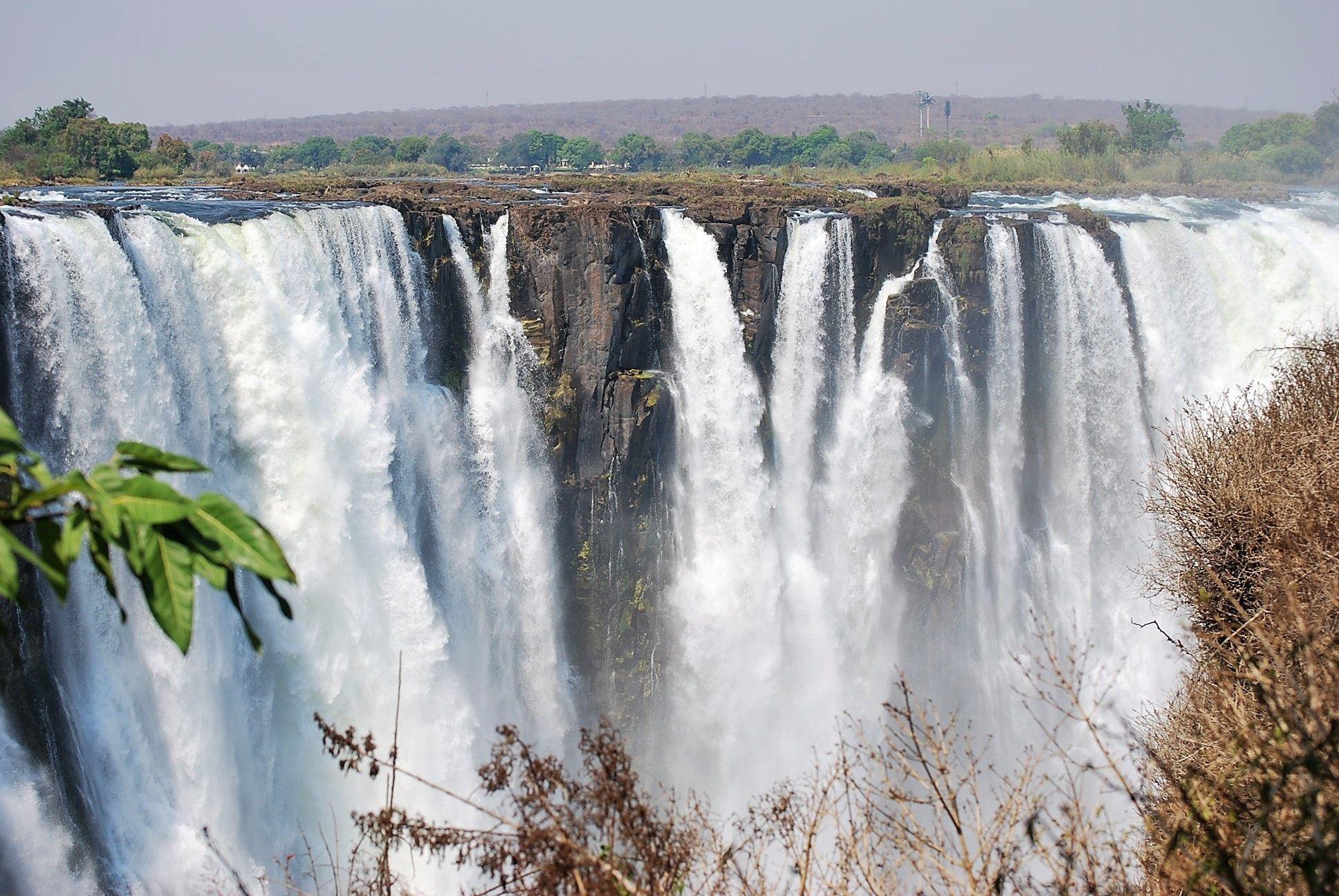 1936x1296 Free Of Mosi Oa Tunya, Vic Falls, Victoria Falls