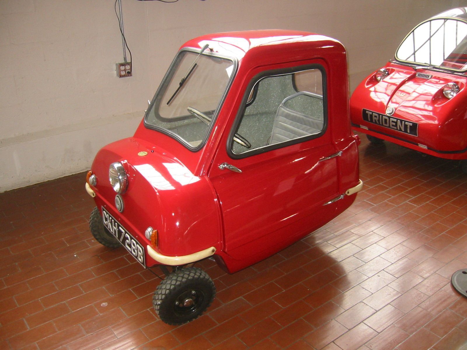 1600x1200 Peel P50