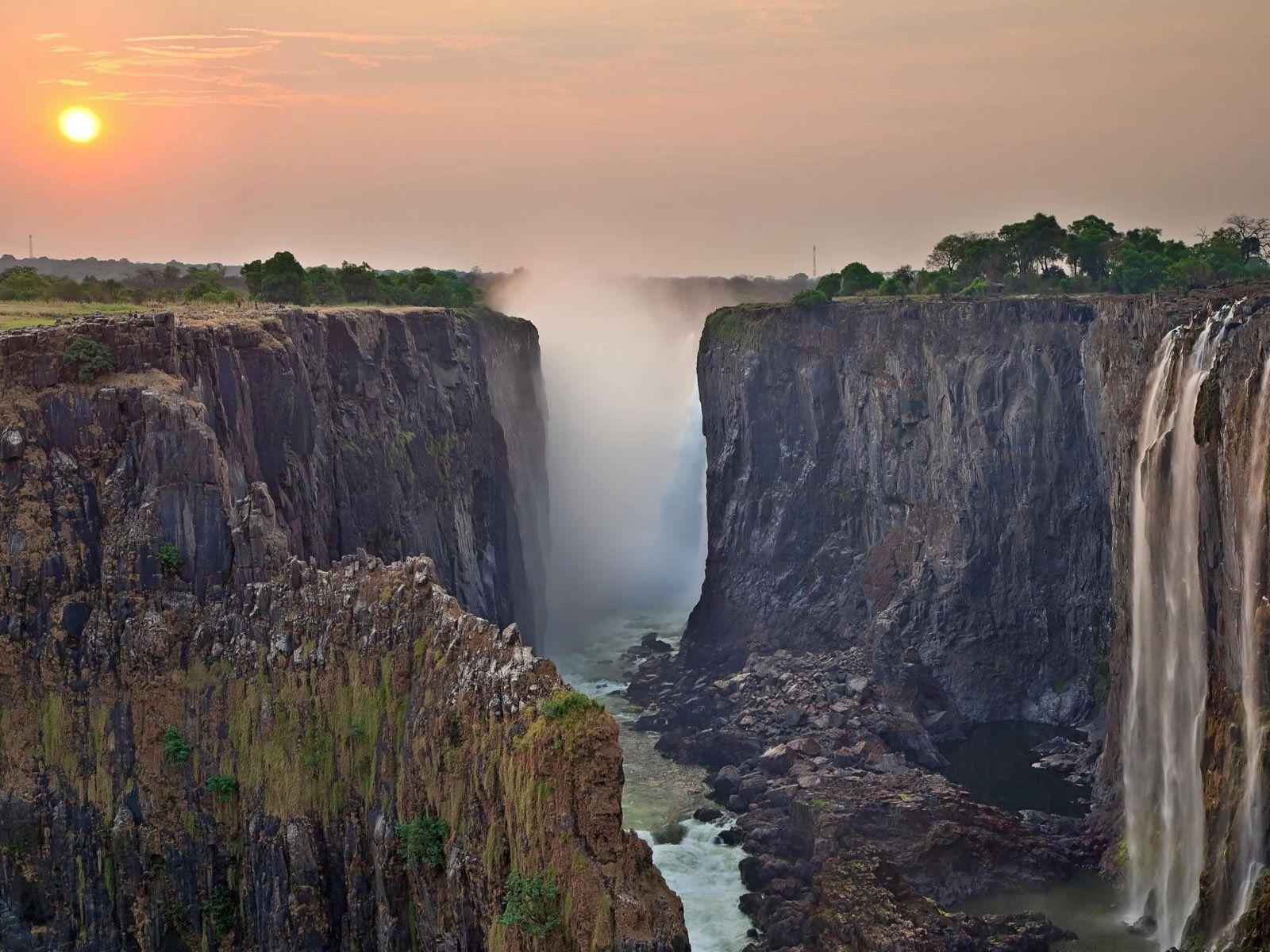 1600x1200 Download Wallpaper Victoria Falls, Zambezi River 1600x1200