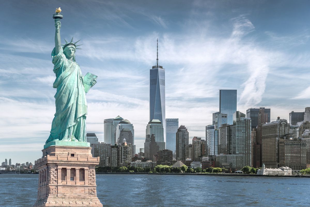 1200x800 City Landscape Mural Wallpaper