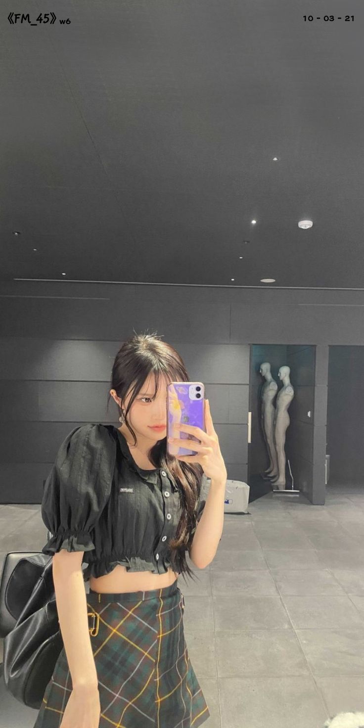 736x1472 fromis_9 Hayoung wallpaper》