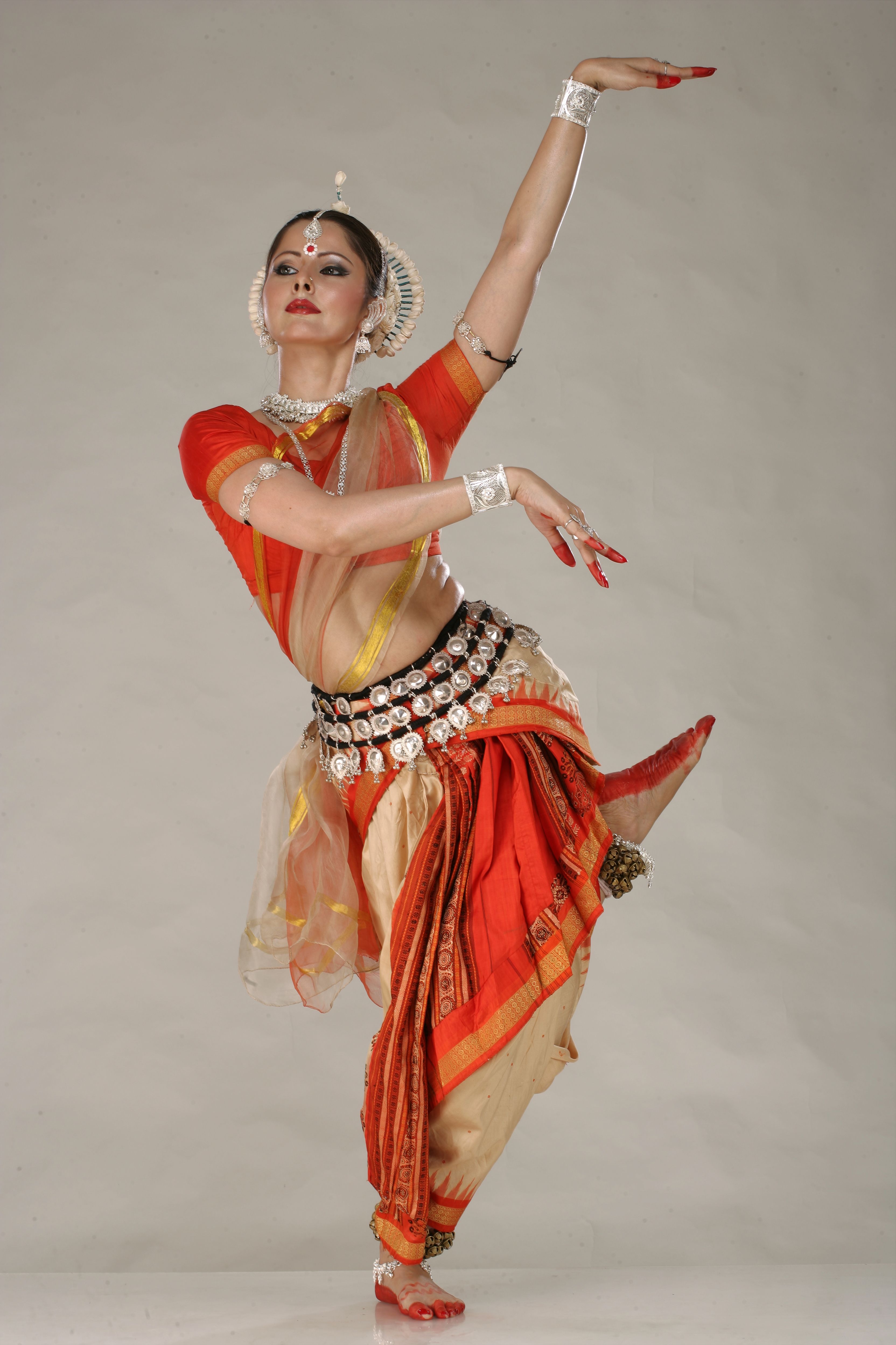 3328x4992 odissi dance poses