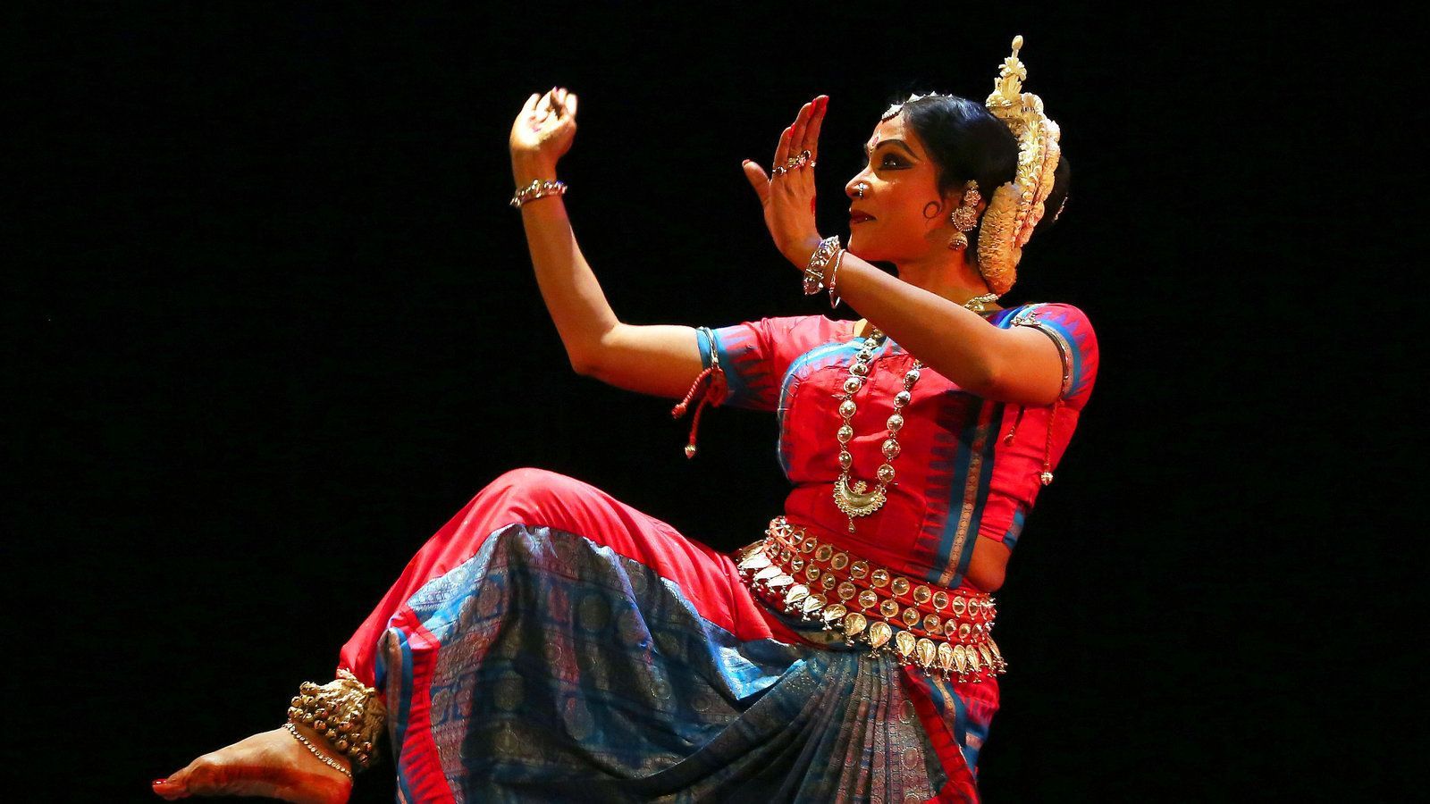 1600x900 An Odissi Dancer Contains Sublime