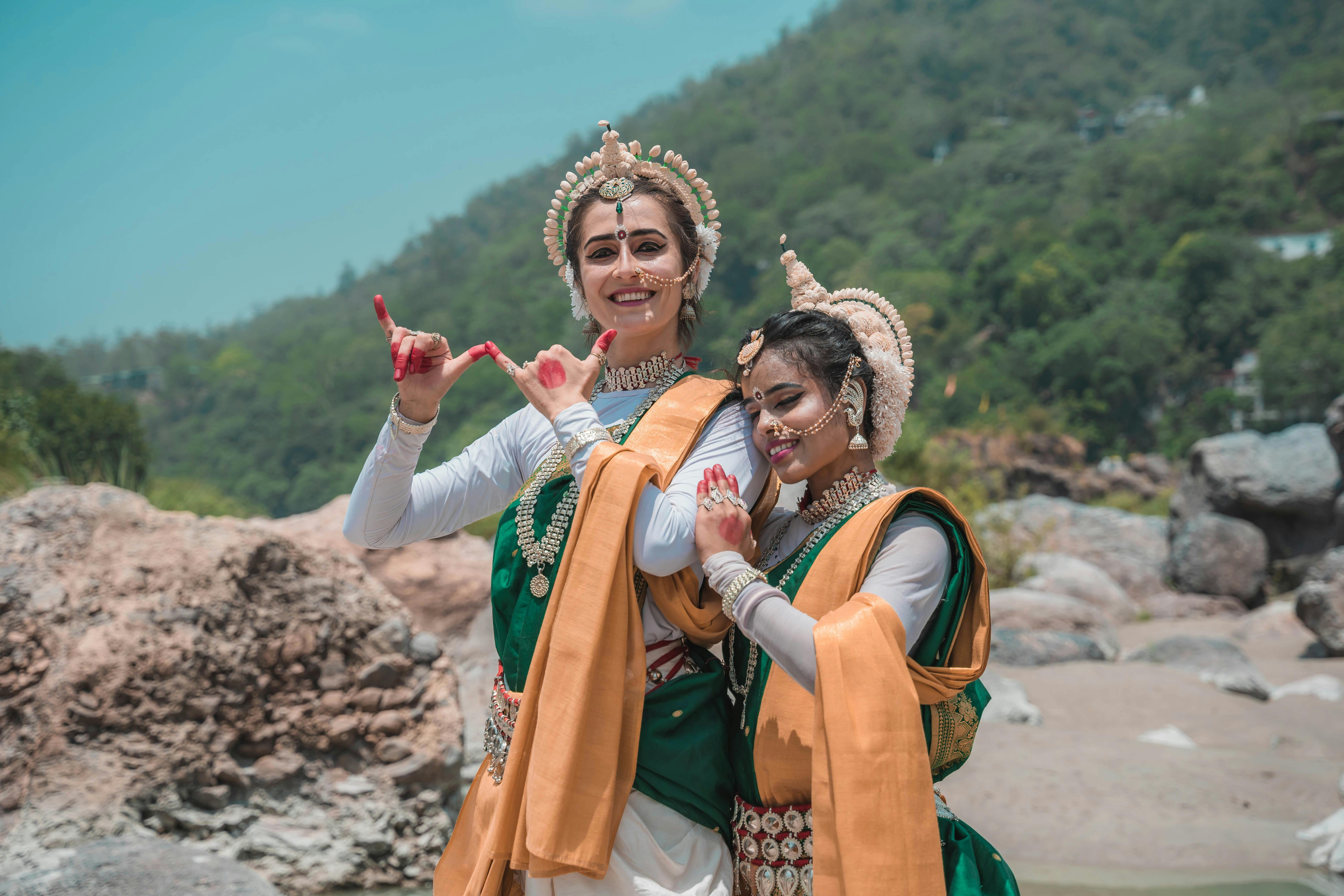 6000x4000 classical odissi dance · Free