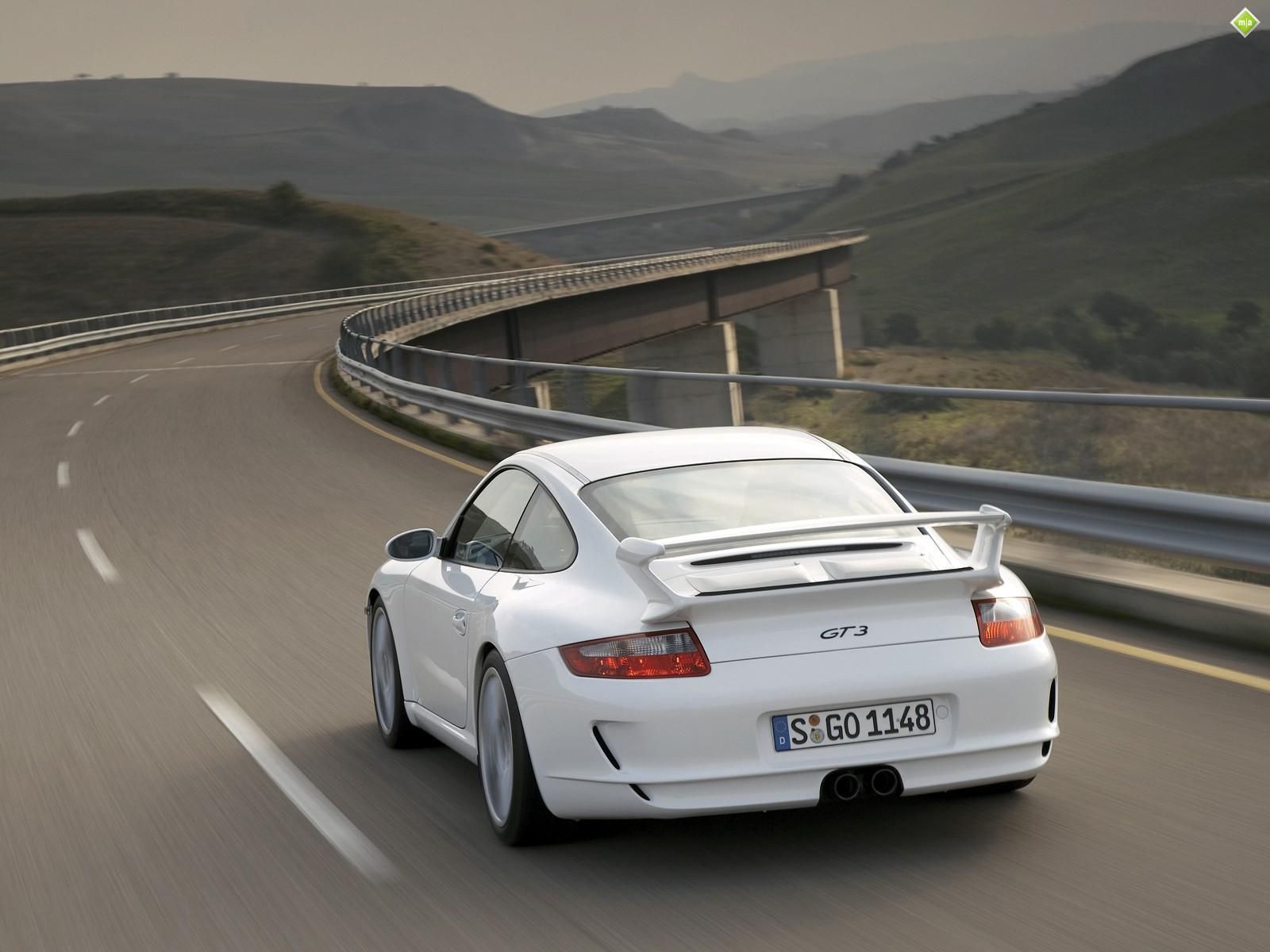 1600x1200 Gt3