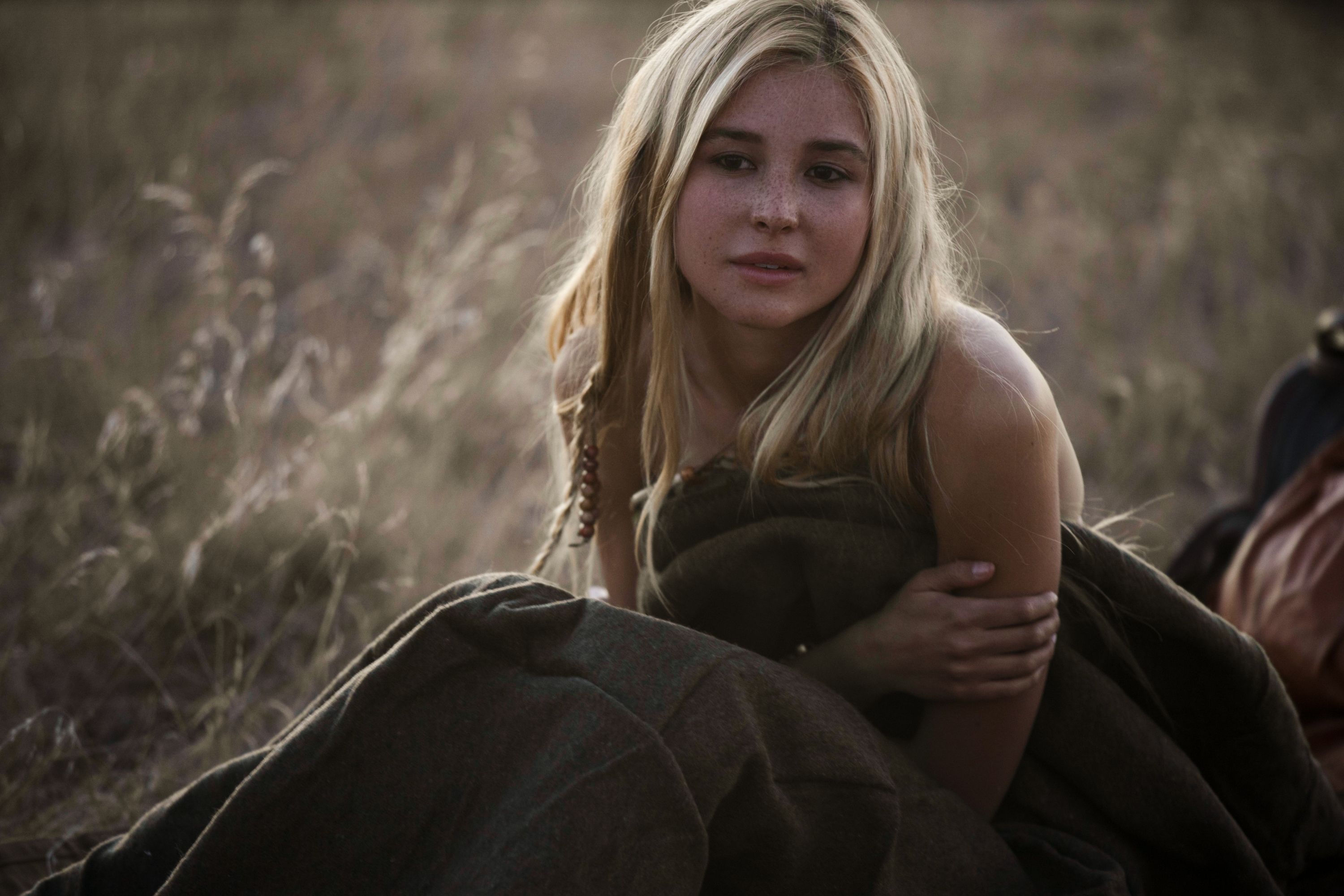 3000x2000 Isabel May