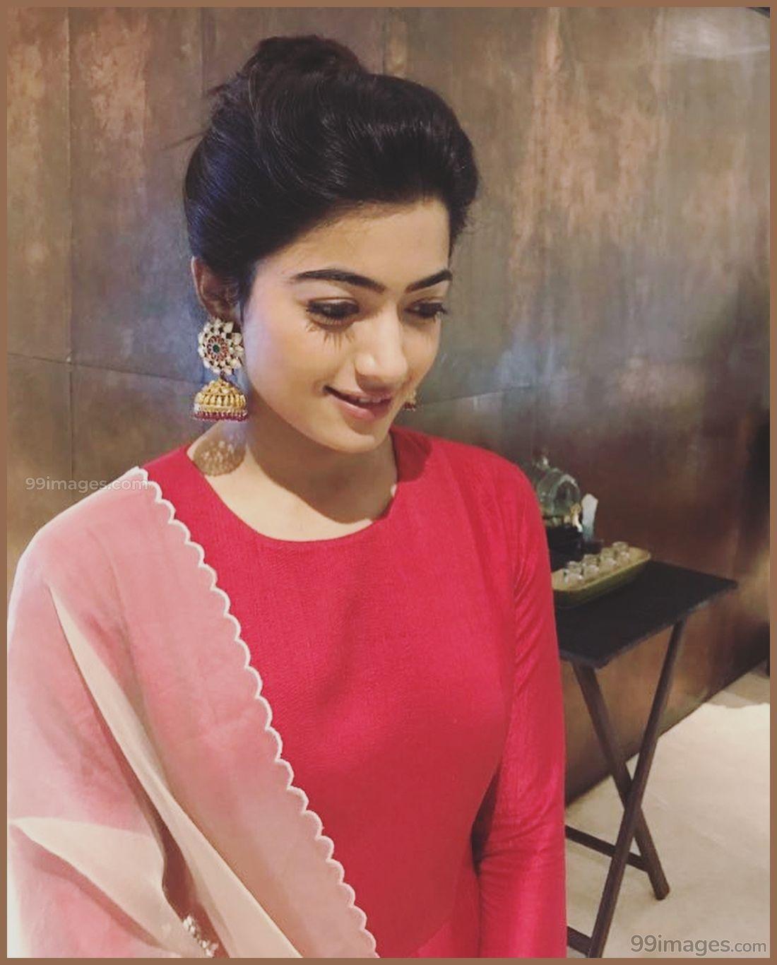 1100x1366 Rashmika Mandanna Beautiful HD Photo & Mobile Wallpaper HD