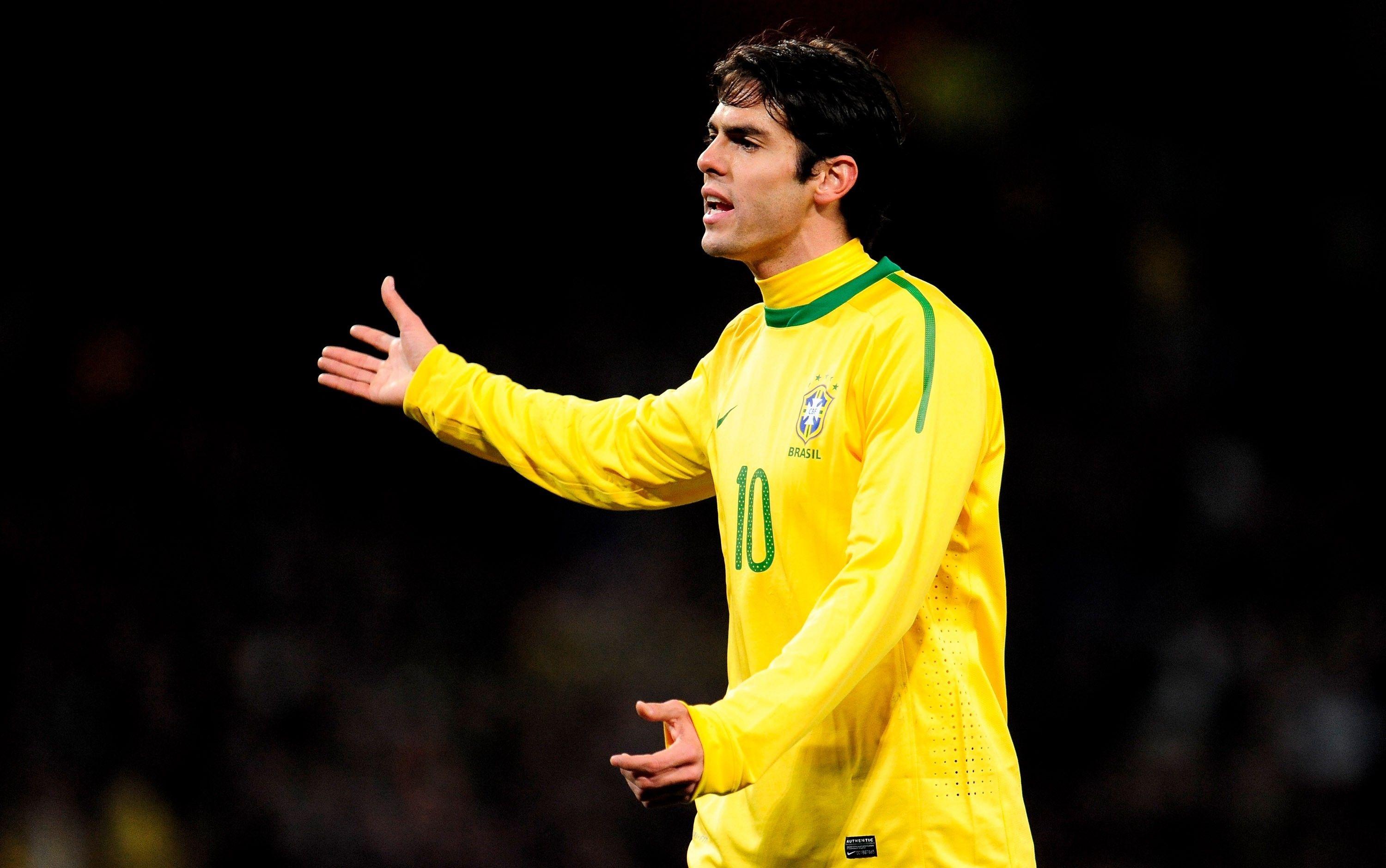 Kaka Brazil Wallpapers Top Free Kaka Brazil Backgrounds Wallpaperaccess