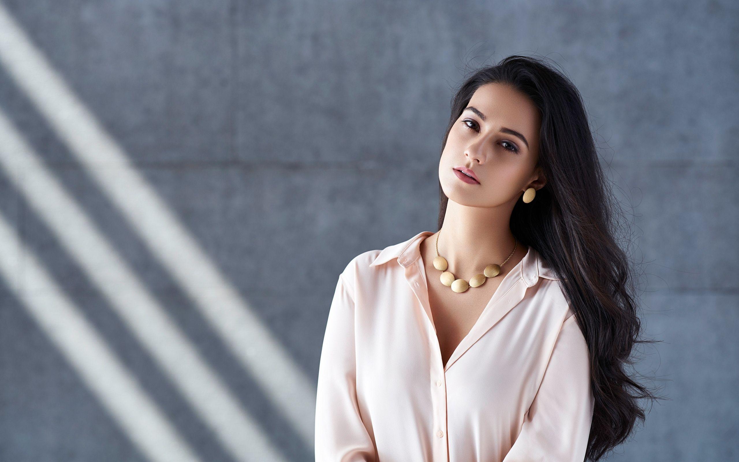 2560x1600 Amy Jackson Indian Actress Wallpaper in jpg format for free
