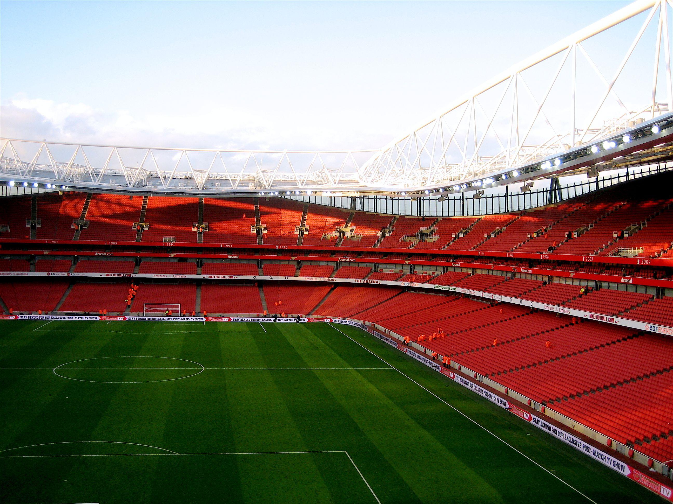 2592x1944 Emirates Stadium, Nearly