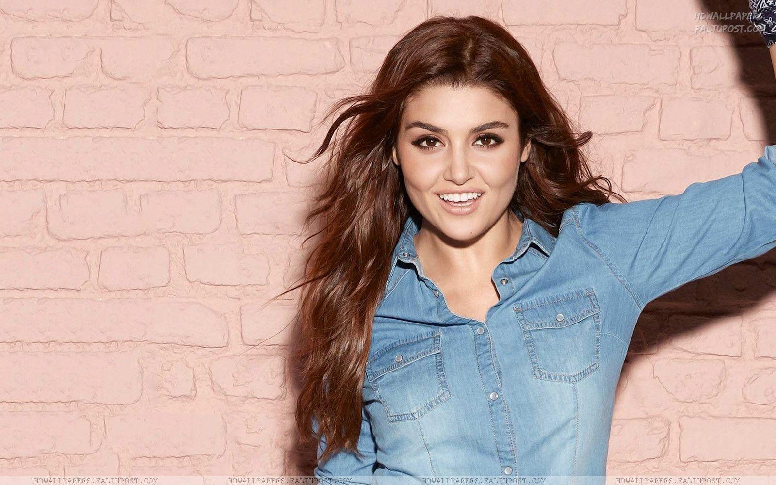 1600x1000 Hande Erçel Image HD Wallpaper Ercel In Denim