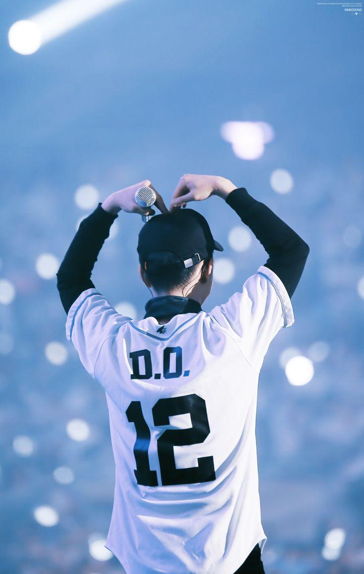 721x1136 d.o wallpaper. Baekhyun, Sehun, dan Selebritas