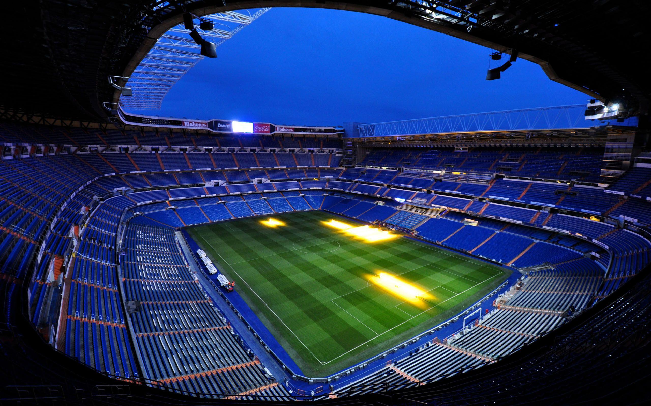 2560x1600 Real Madrid Club de Futbol 16 Wallpaper HD Free