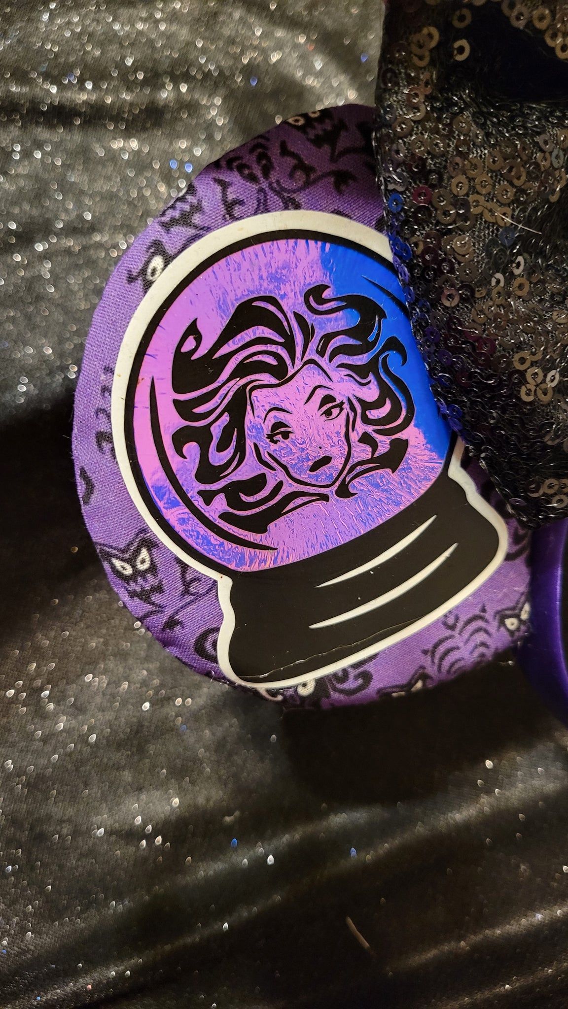 1152x2048 Haunted Mansion wallpaper with icons