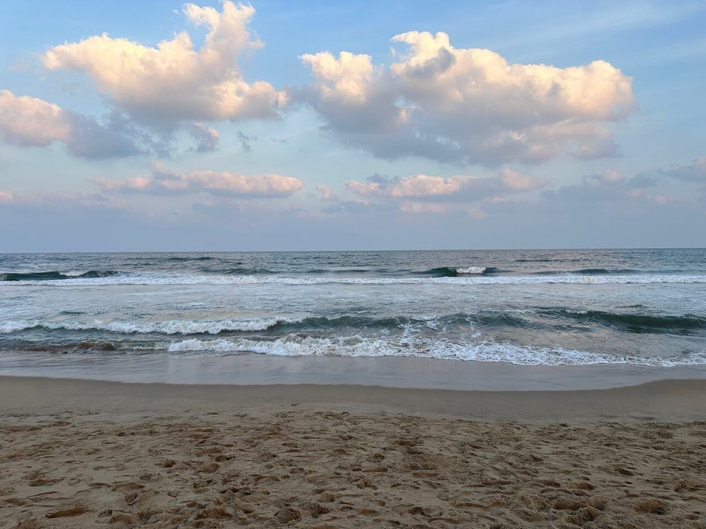 1024x768 Near Marina Beach Chennai