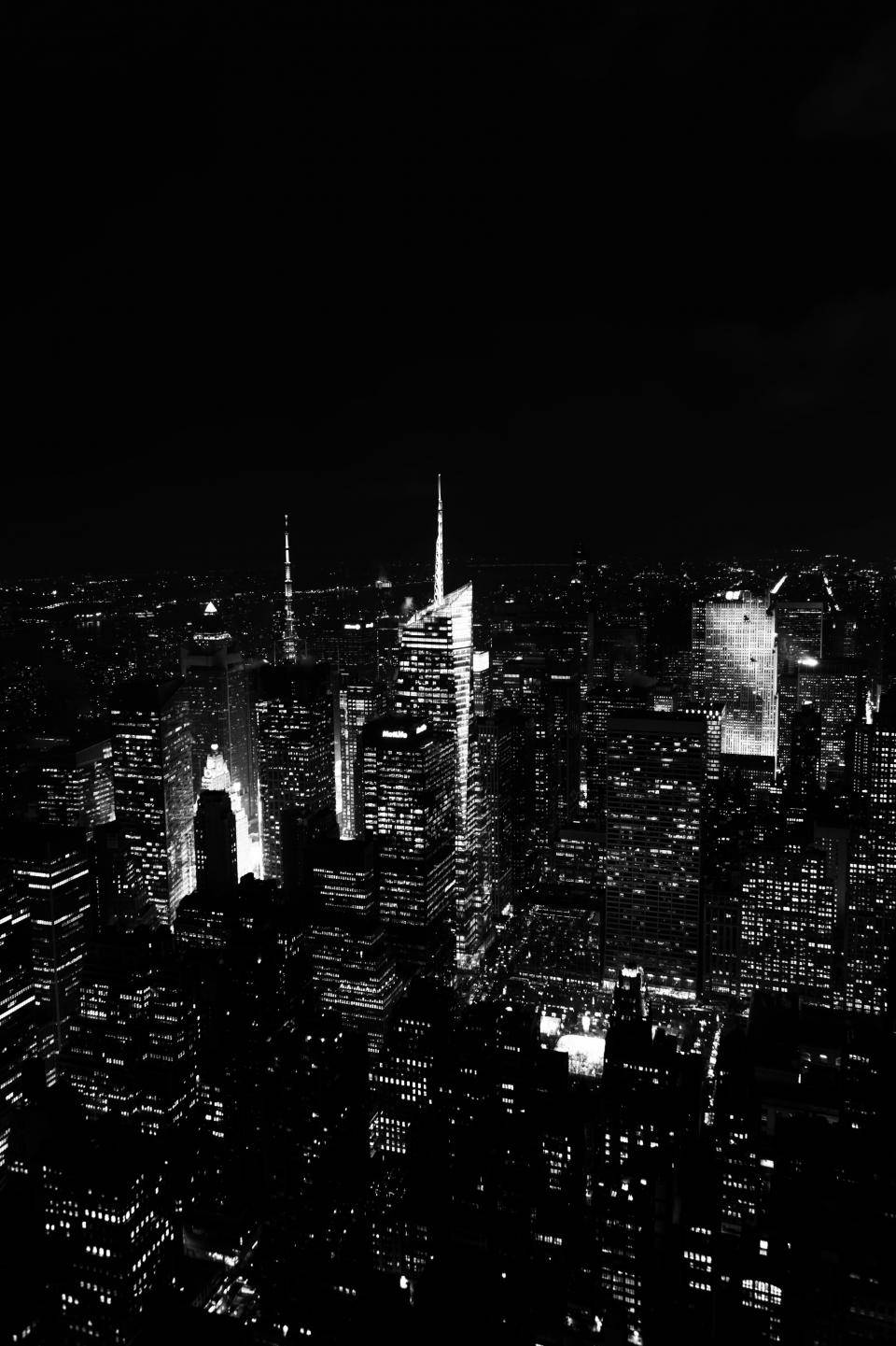 960x1441 City Night View Wallpaper