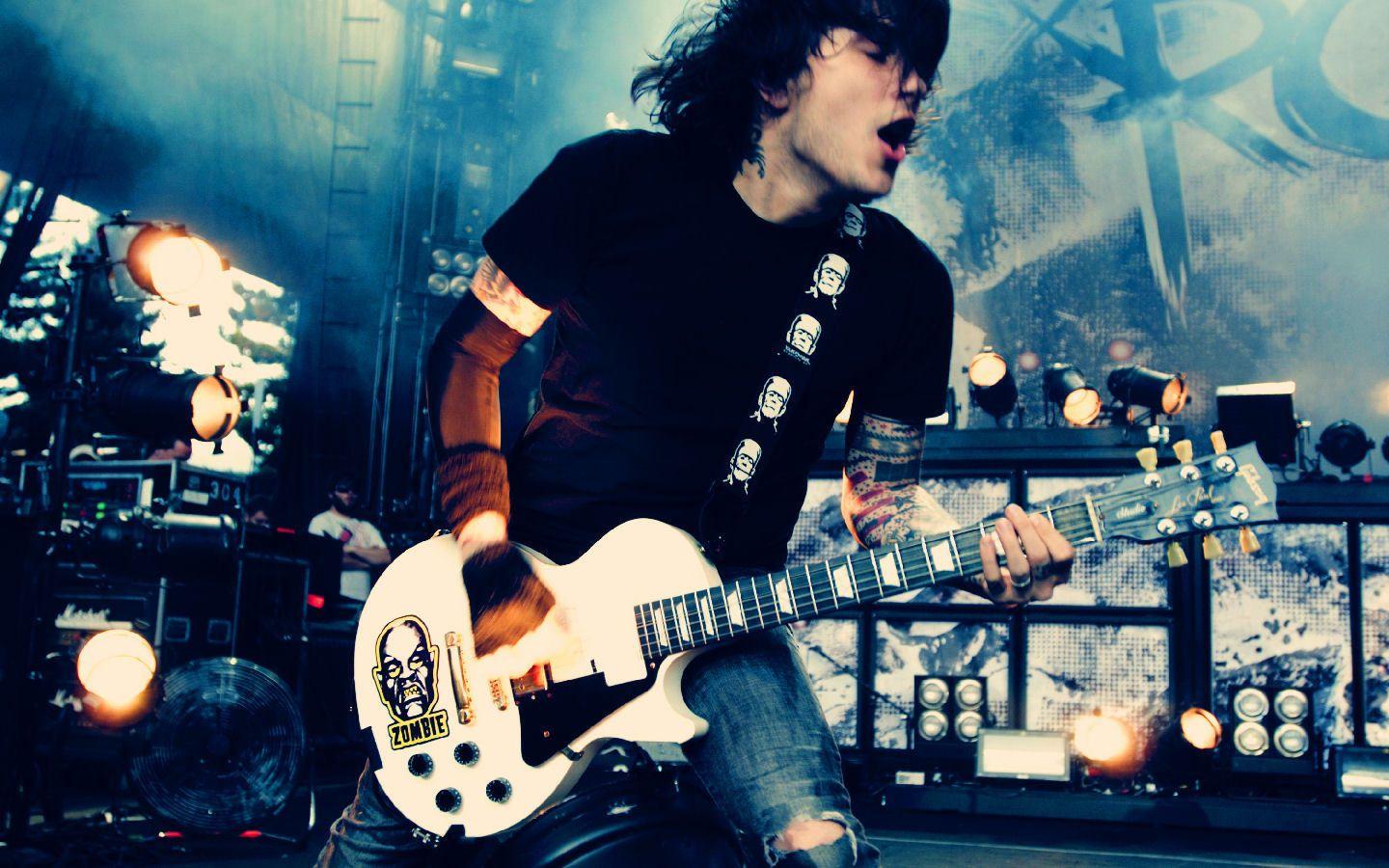 1440x900 Frank Iero Wallpaper