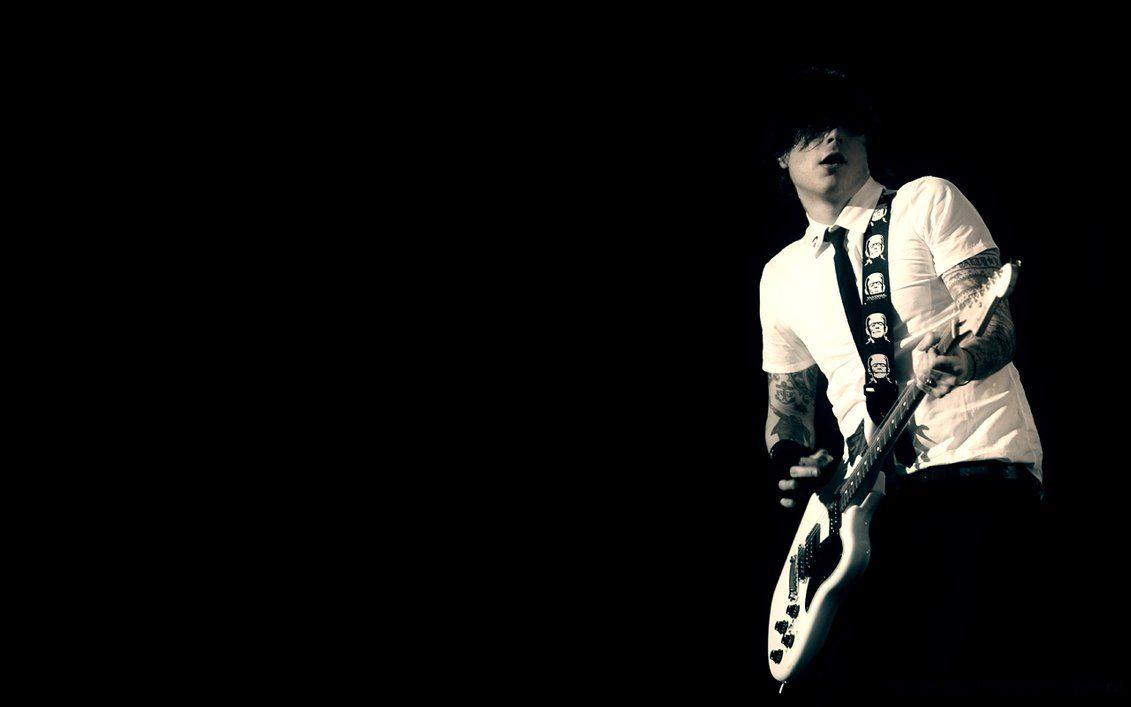 1131x707 Frank Iero Wallpaper