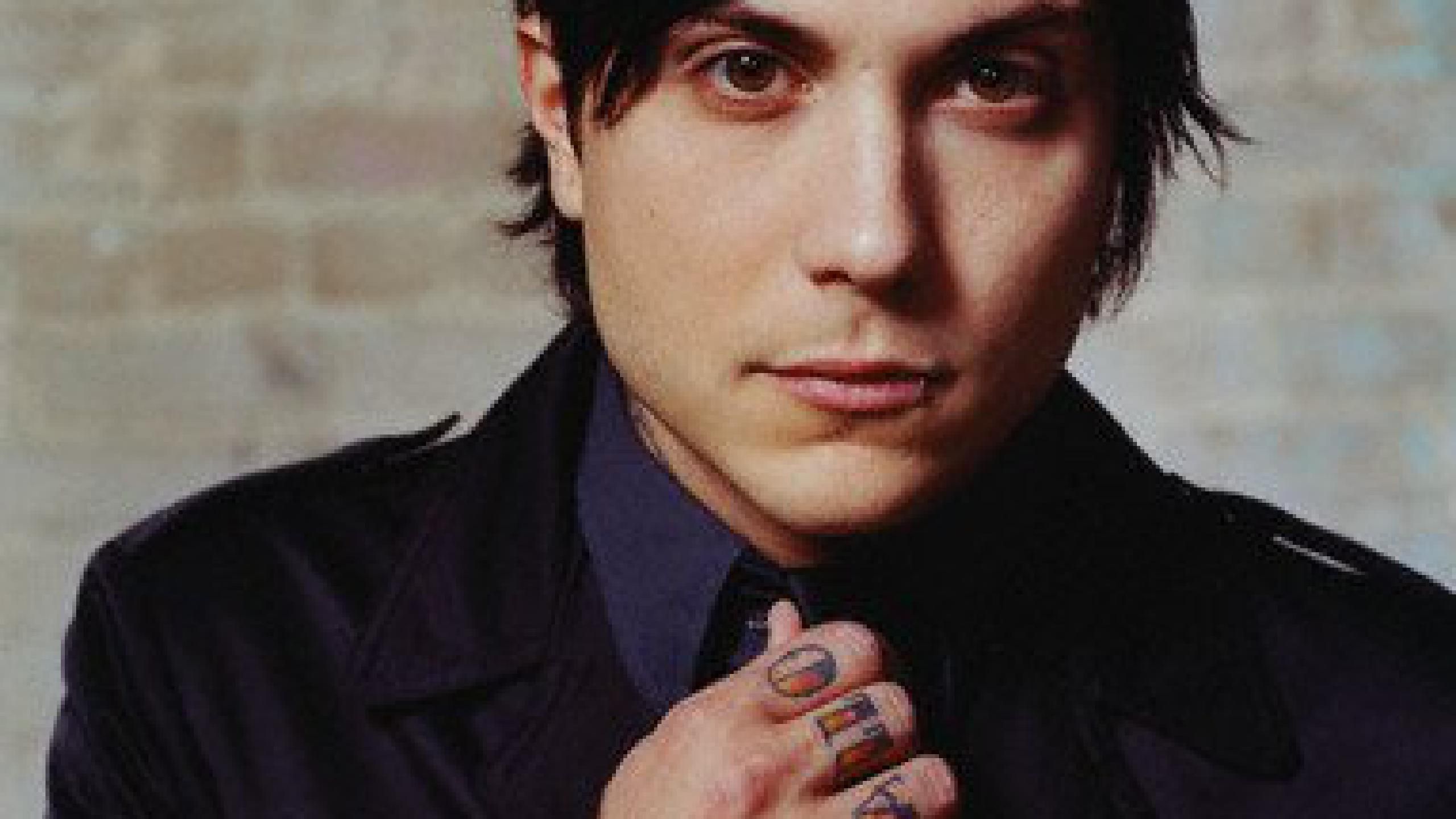 2560x1440 Frank Iero Interview. Podcasts. CHIRP