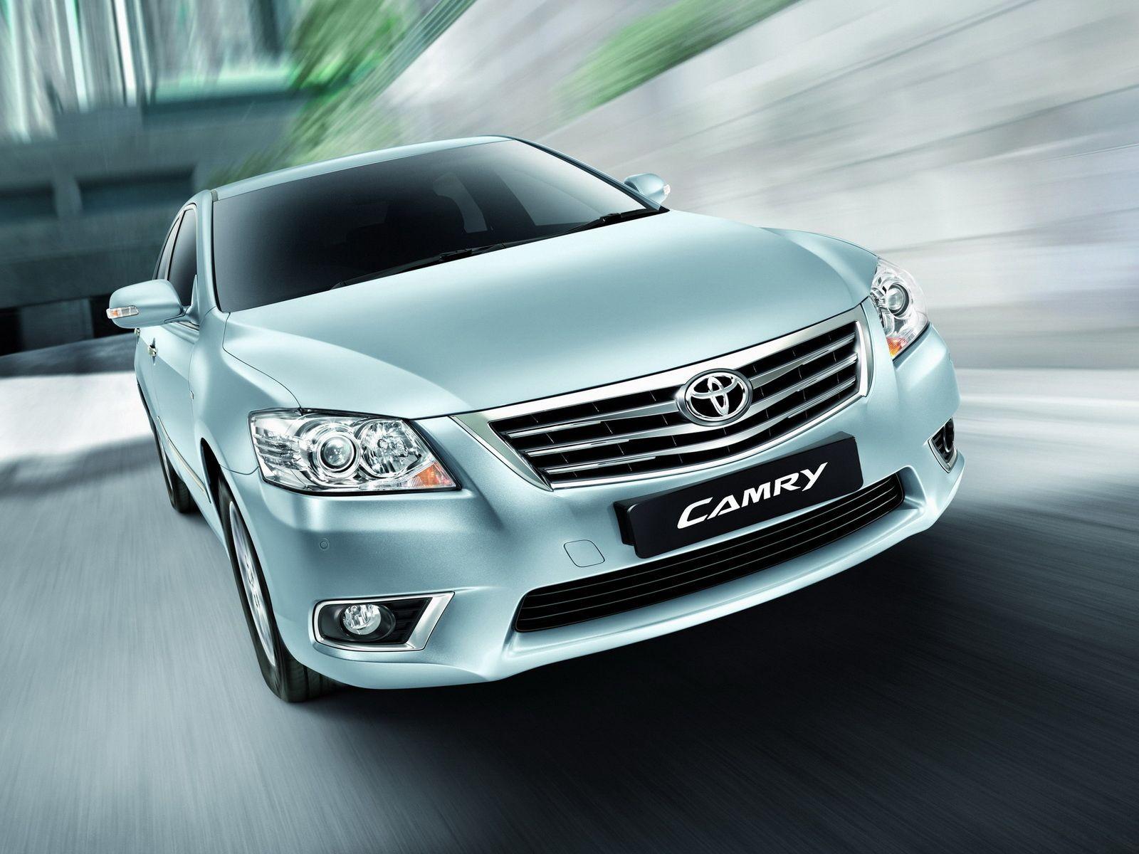 1600x1200 Toyota Camry Wallpaper (23)
