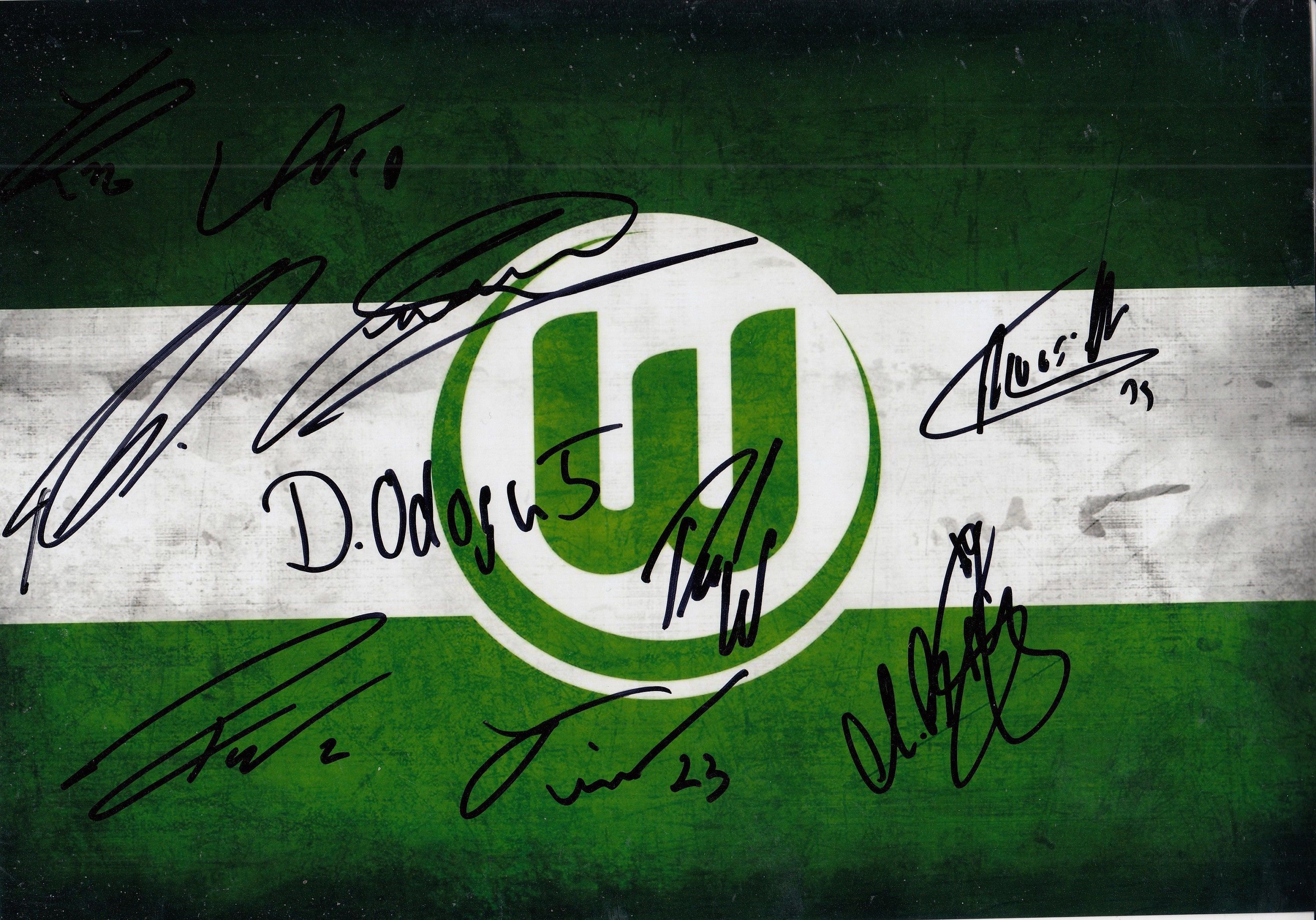 3000x2098 Football VFL Wolfsburg Hand Signed A4