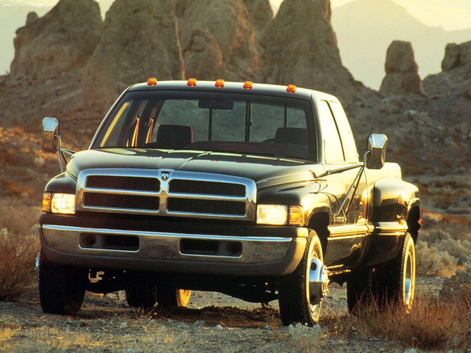 1600x1200 Dodge Ram 3500 Wallpaper and Background Image