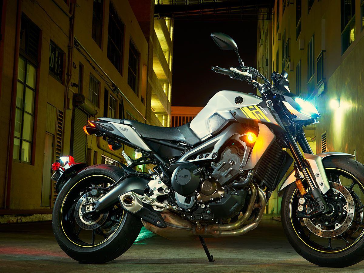 1200x900 First Ride Of The 2017 Yamaha FZ 09