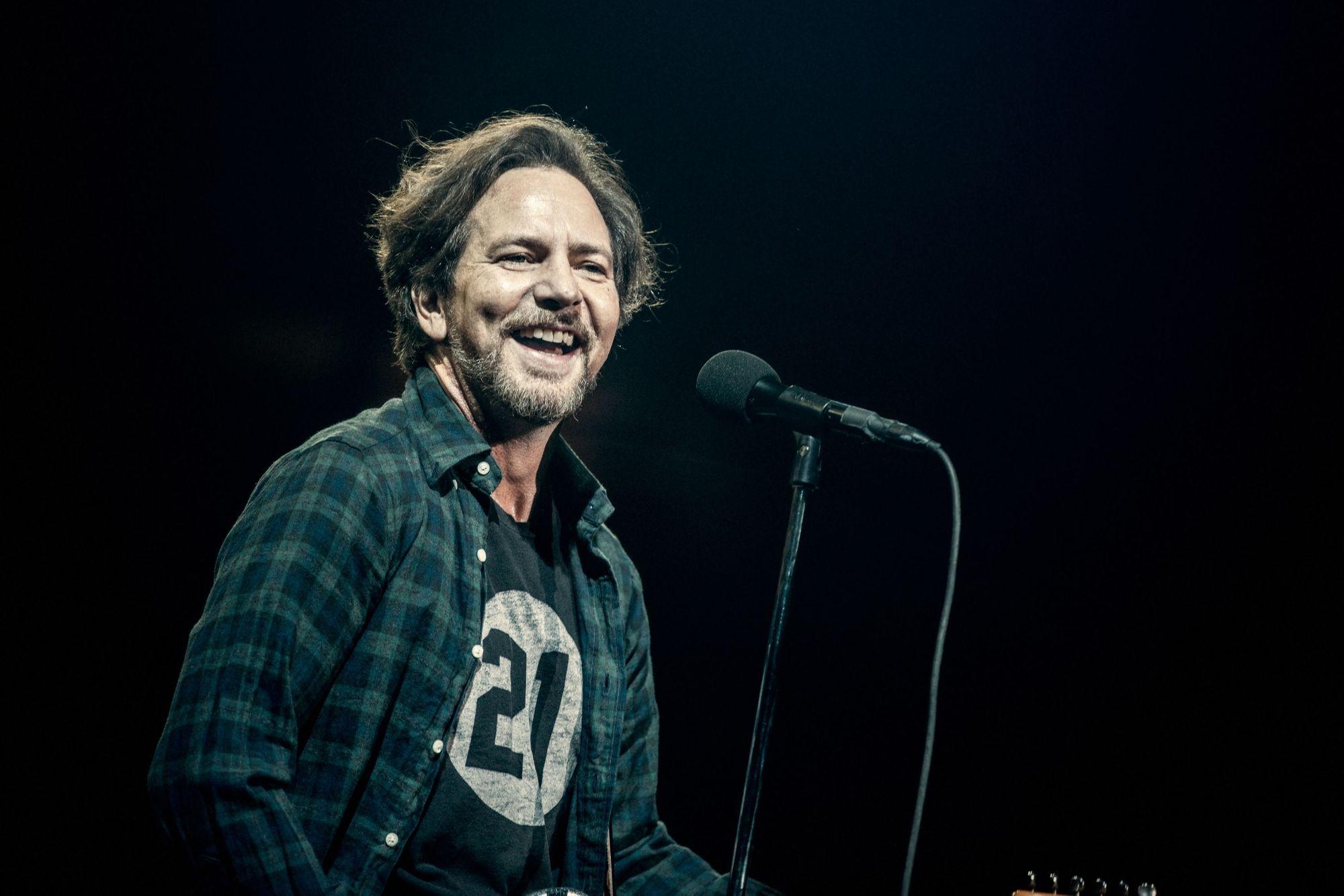 2000x1334 Pearl Jam Wallpaper Image Photo Picture Background