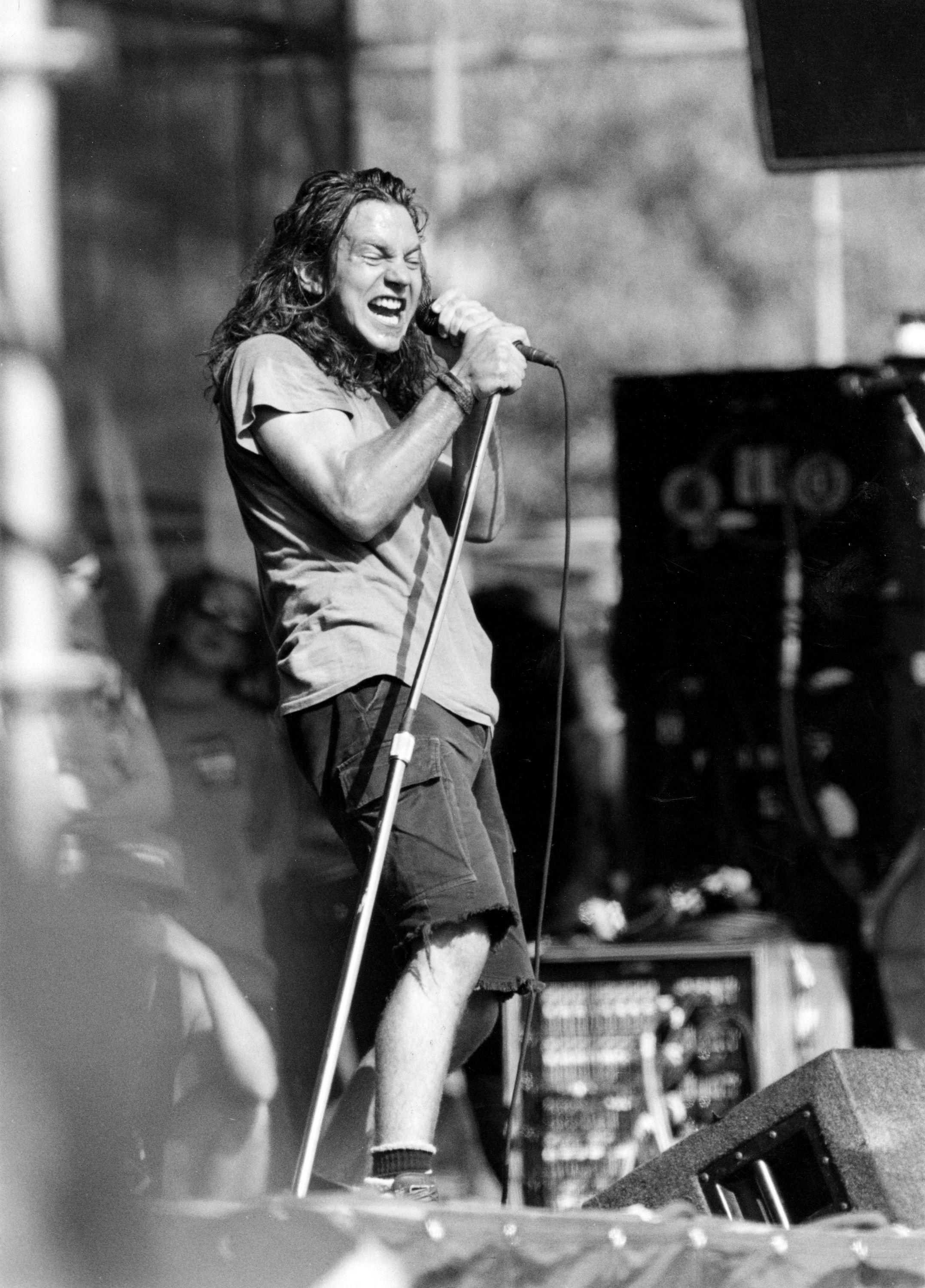 Pearl Jam Wallpapers - Top Free Pearl Jam Backgrounds - WallpaperAccess
