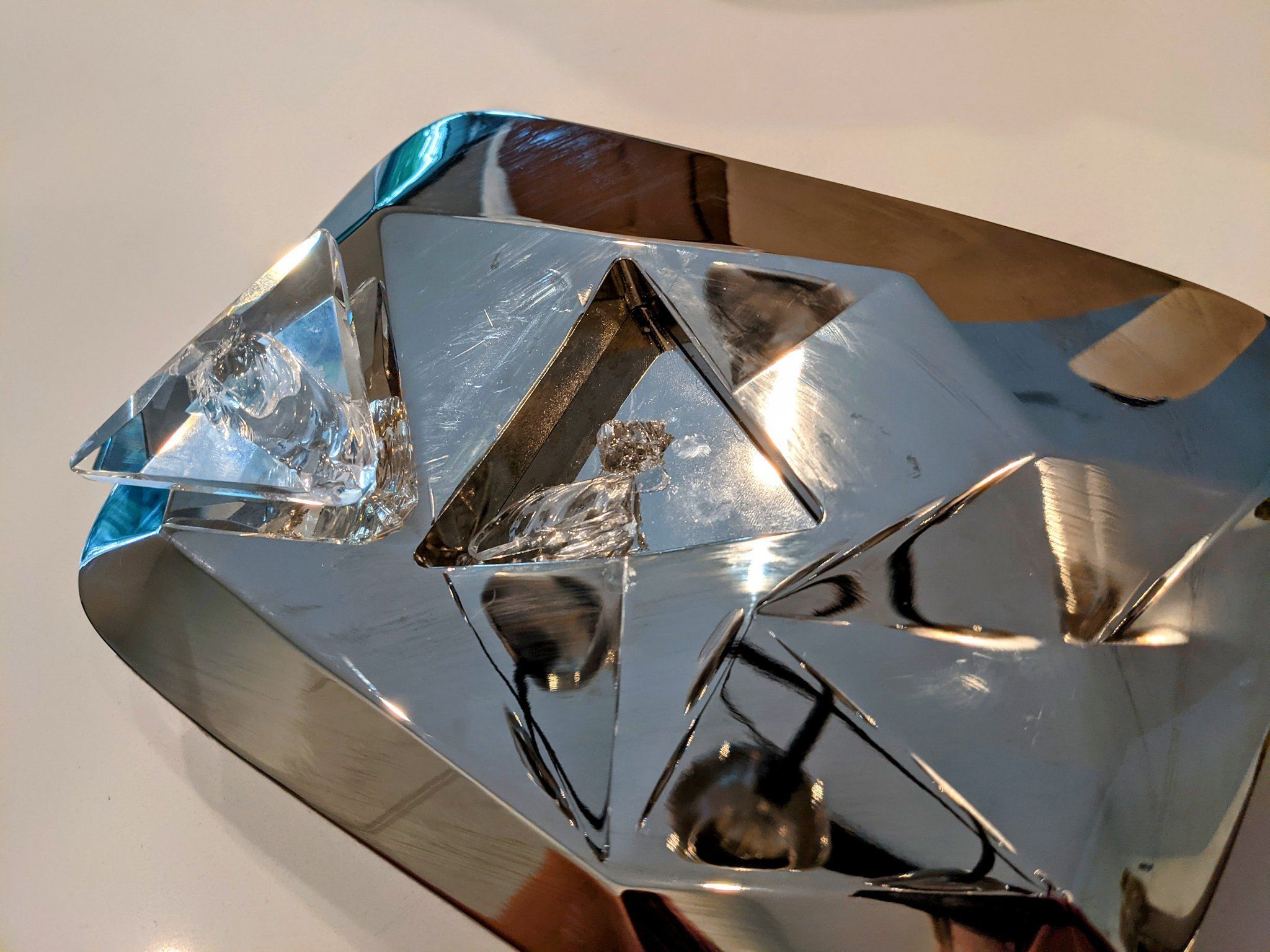 2048x1536 broken 10 million play button